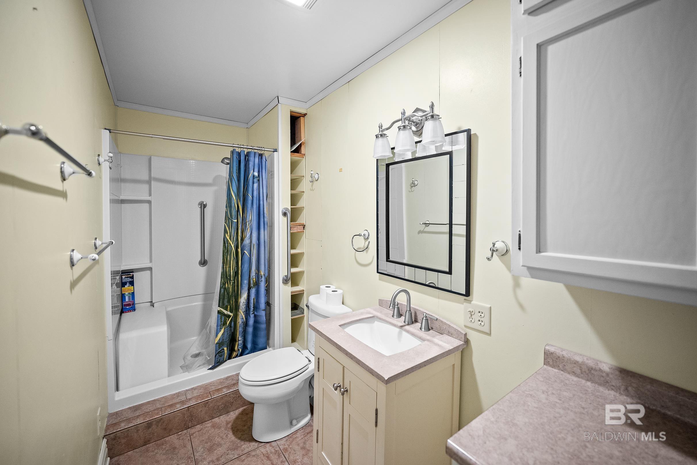 https://zimg.paragon.ice.com/ParagonImages/Property/PG/BCAR/395588/60/0/0/5b8f6303ec54326ba5edf3912d599455/7/c65644306444078091ed5d986cd38a6a/395588-69873f8e-550f-441e-bf24-78a7b25f814d.JPG