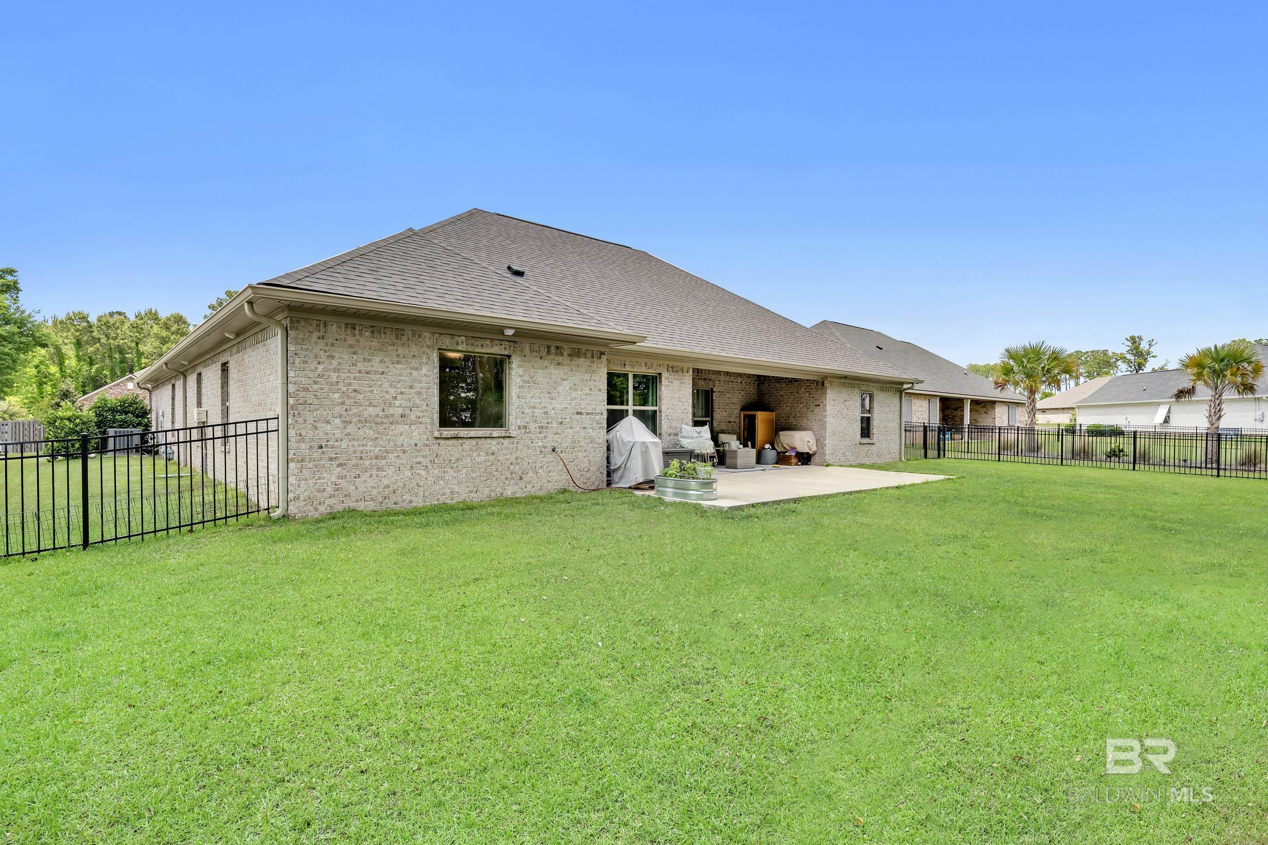 https://zimg.paragon.ice.com/ParagonImages/Property/PG/BCAR/395619/36/0/0/ba5336abfbff01a113d78513035c4b12/7/bfcda28688a6e9c8226f0ccaf79524a5/395619-4f57bcd0-6d41-4638-a0e9-ef548e4a4f82.JPG