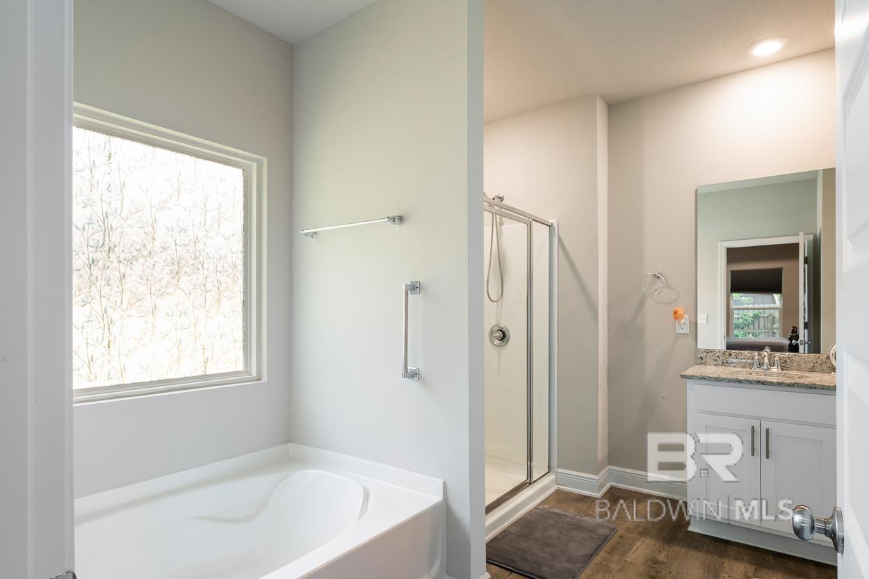 https://zimg.paragon.ice.com/ParagonImages/Property/PG/BCAR/395623/13/0/0/a2dafadb617fa8c0e3e55efa58a84a10/7/c31951f5c8d7924bb9f0112e6368fef9/395623-d52e0c51-8e8d-4763-87ef-9ab6f30fe040.JPG