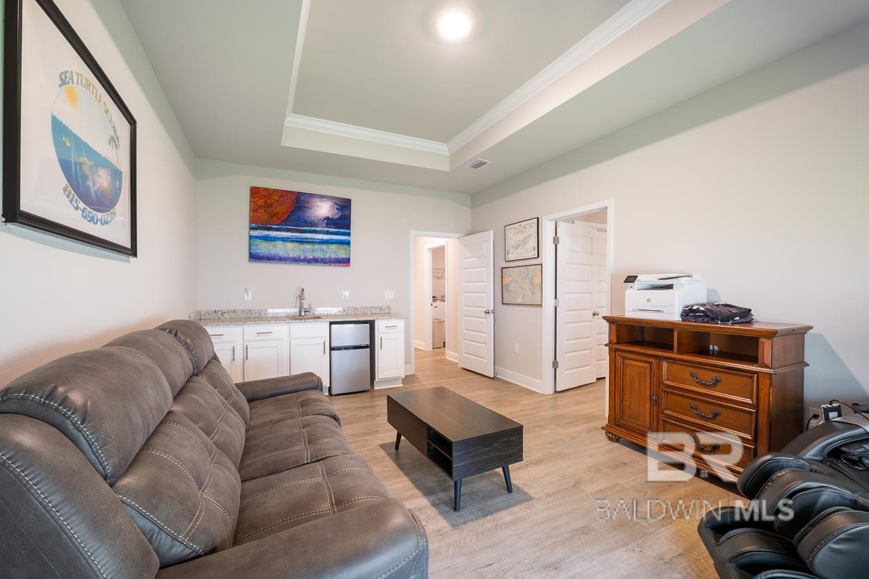 https://zimg.paragon.ice.com/ParagonImages/Property/PG/BCAR/395623/22/0/0/483c4b085bfcdfc9129b0b460ebddf77/7/c31951f5c8d7924bb9f0112e6368fef9/395623-20b16283-b3f1-4bef-a339-ca6ca6a72d96.JPG