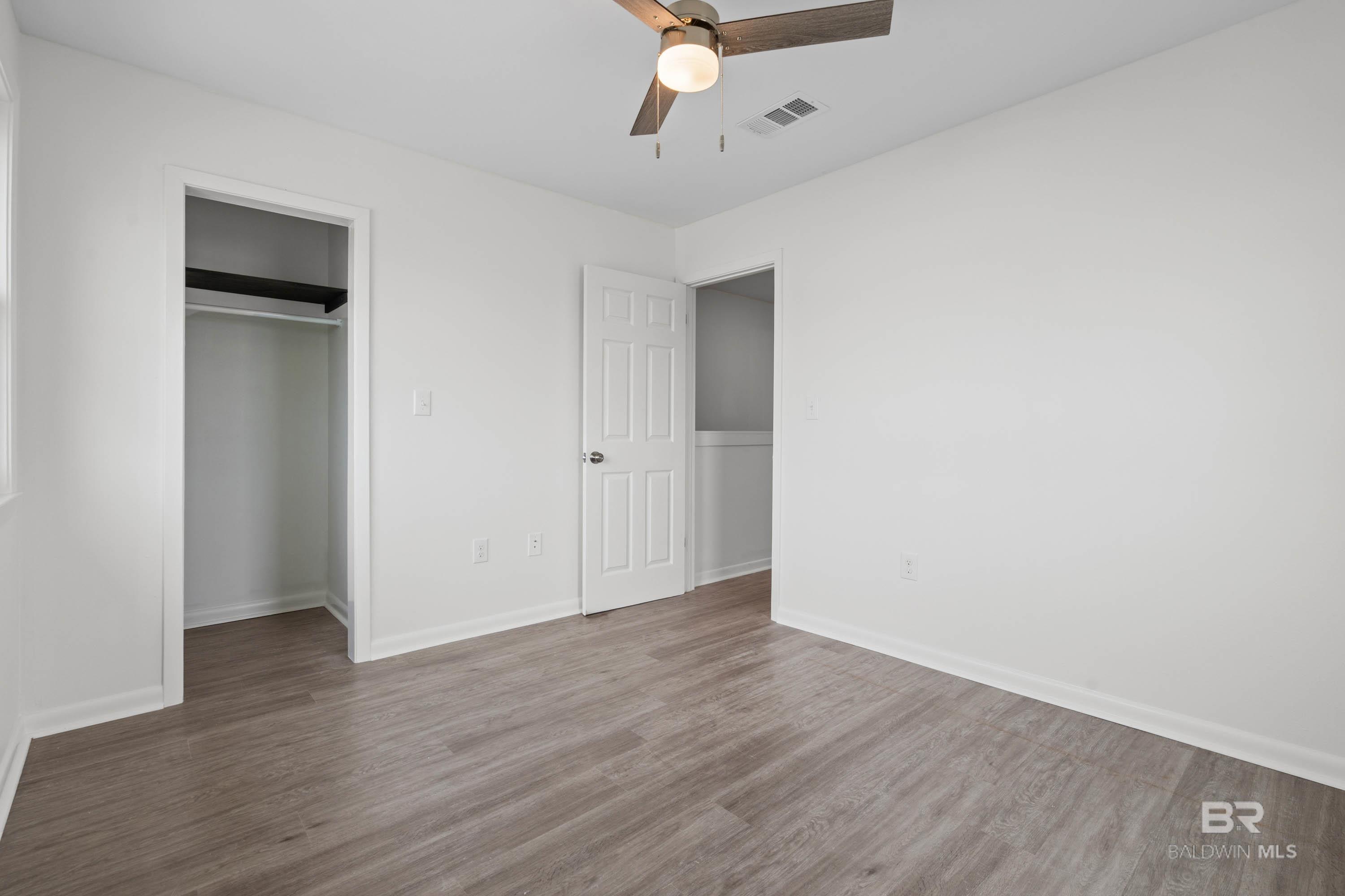 https://zimg.paragon.ice.com/ParagonImages/Property/PG/BCAR/395635/20/0/0/4efe62a9bfa30d392b321d70fd83398e/7/d92bd3056de6e3c3d1584863be9d4adc/395635-5960f1e5-0cdd-442c-9cd1-1b896e7fb198.JPG