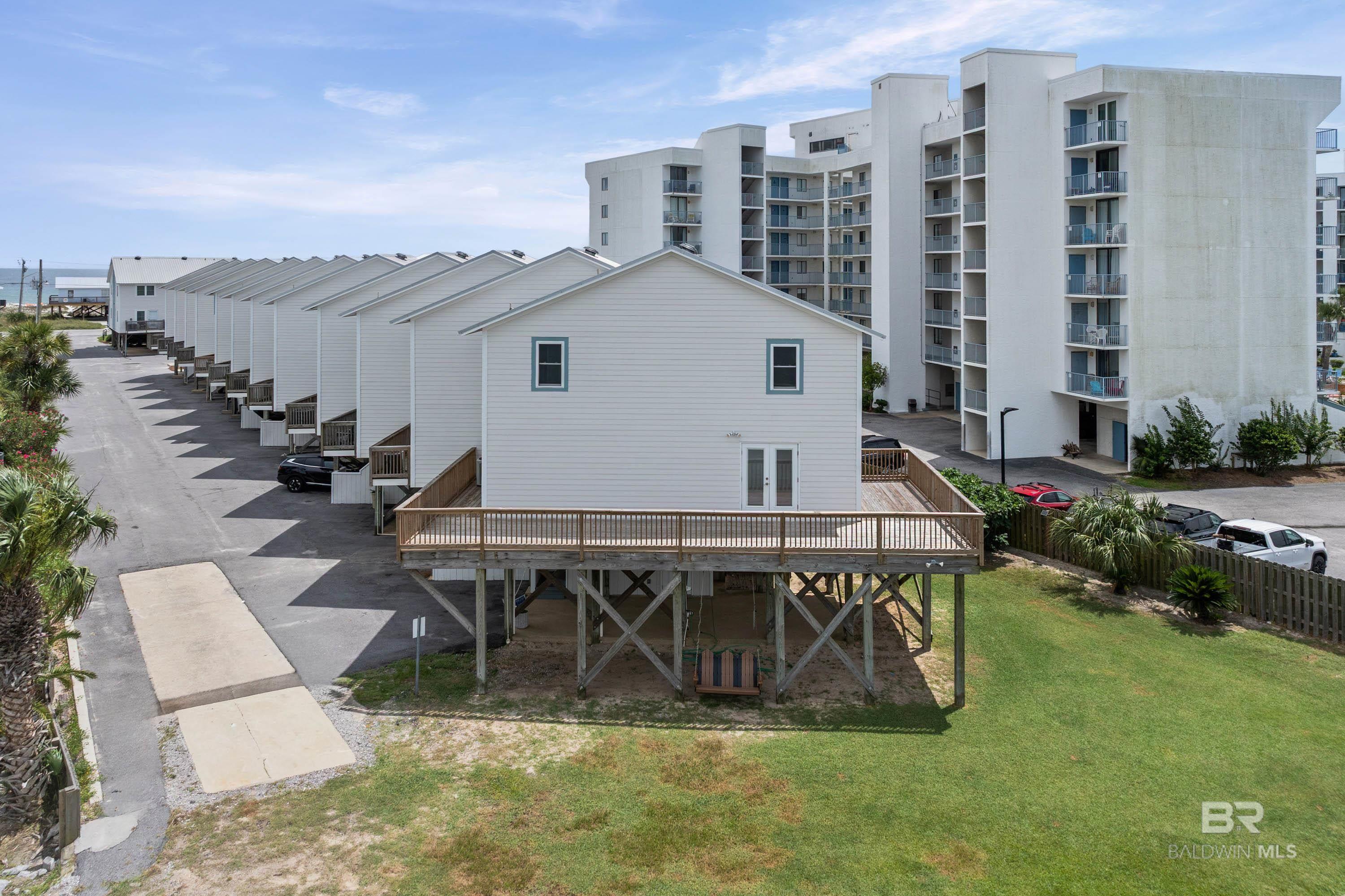 https://zimg.paragon.ice.com/ParagonImages/Property/PG/BCAR/395635/25/0/0/43e01a6298368e50a7b3d4a3caec92ad/7/d92bd3056de6e3c3d1584863be9d4adc/395635-8258f4c5-86bf-4498-8f8f-b067af12129b.JPG