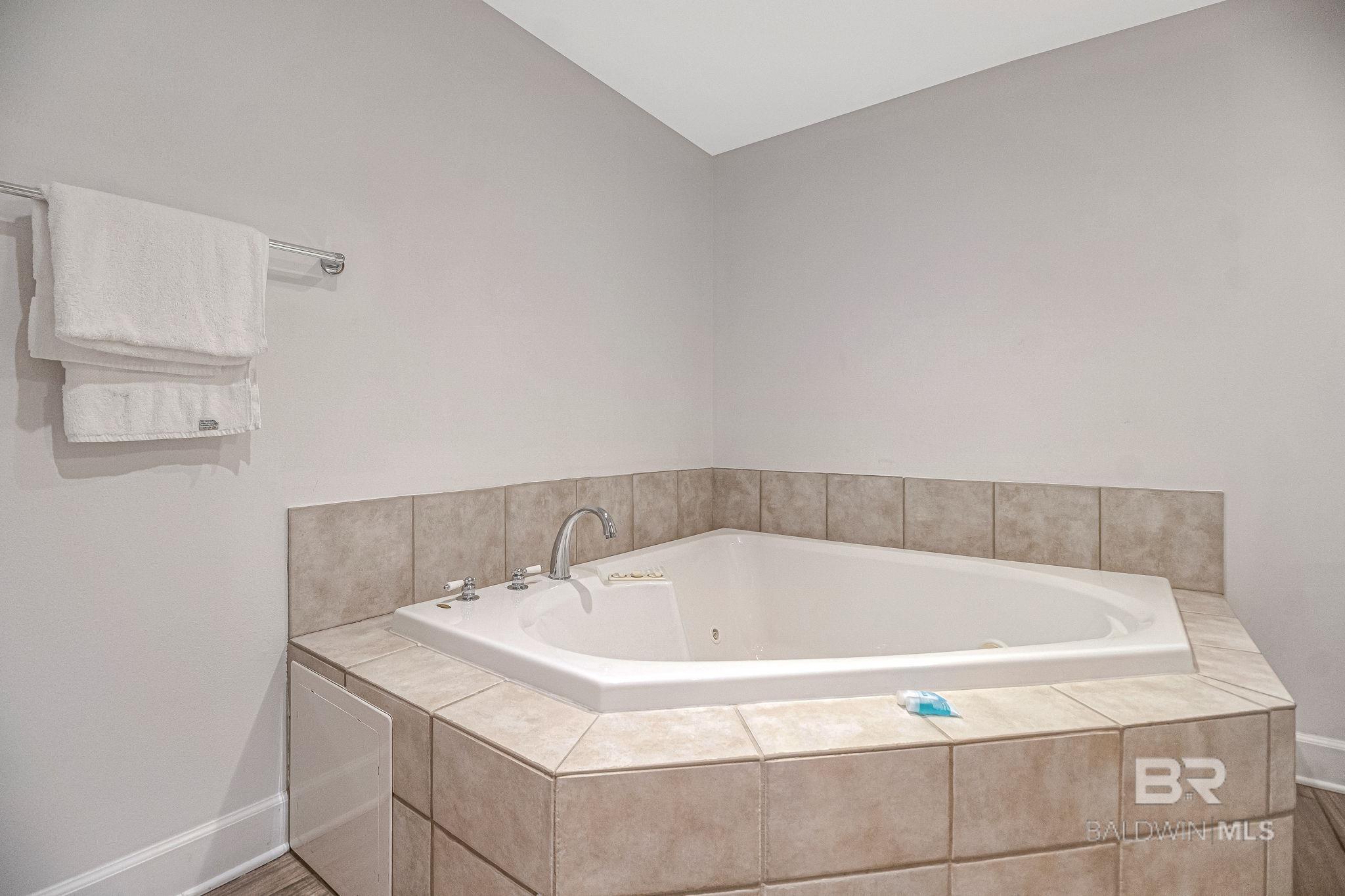 1524 WEST BEACH Boulevard UNIT 202, Gulf Shores, AL, 36542