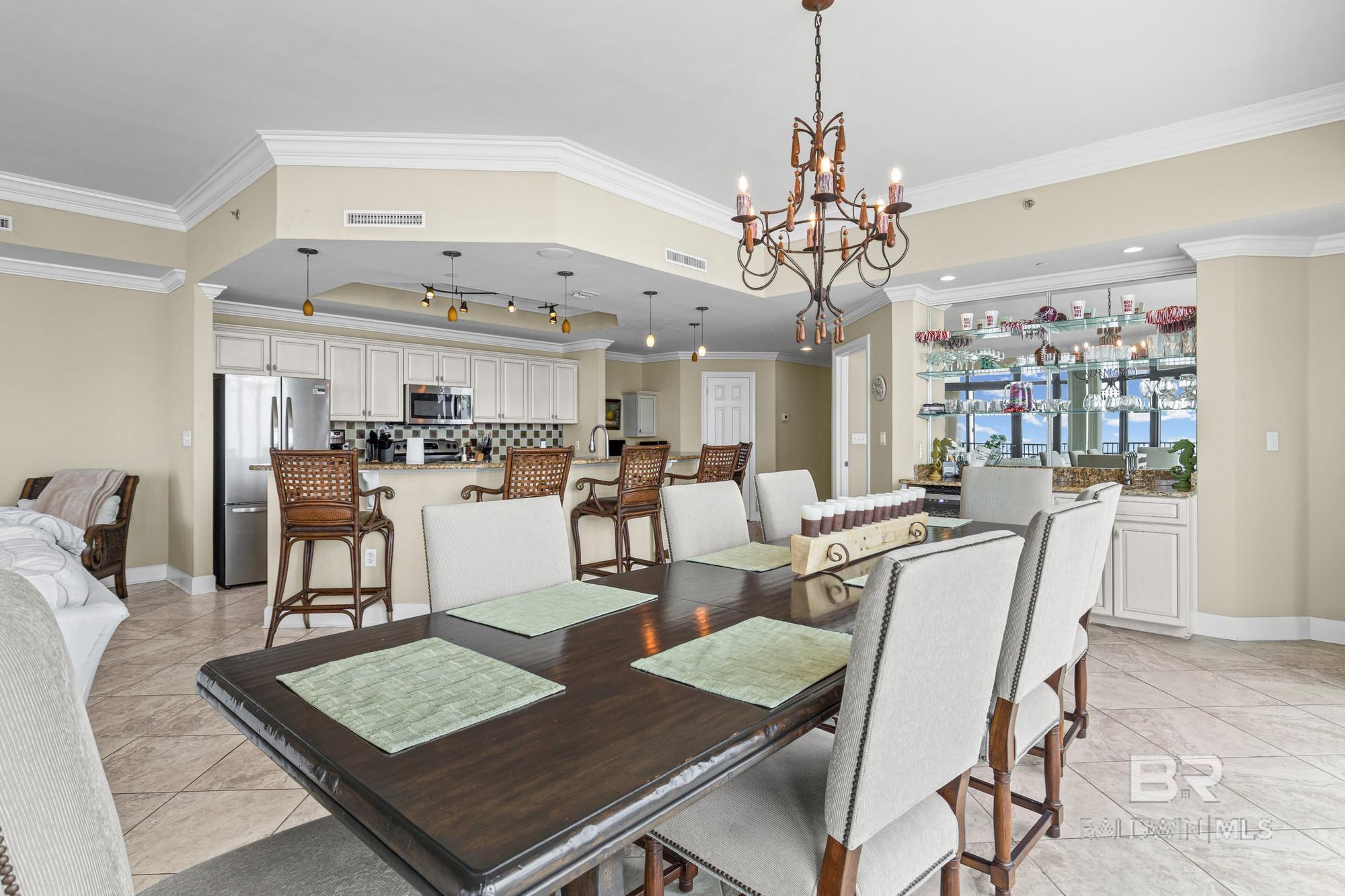 https://zimg.paragon.ice.com/ParagonImages/Property/PG/BCAR/395690/4/0/0/0d5bede93f5c2be2620ad08d74bee5b9/7/f67e07ff412aee602a79c597c2ce61e2/395690-d4a2cb82-c05d-4292-811a-e055018846f6.JPG