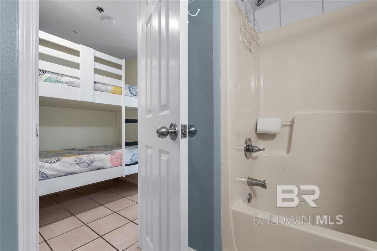 517 E Beach Boulevard UNIT 5D, Gulf Shores, AL, 36542