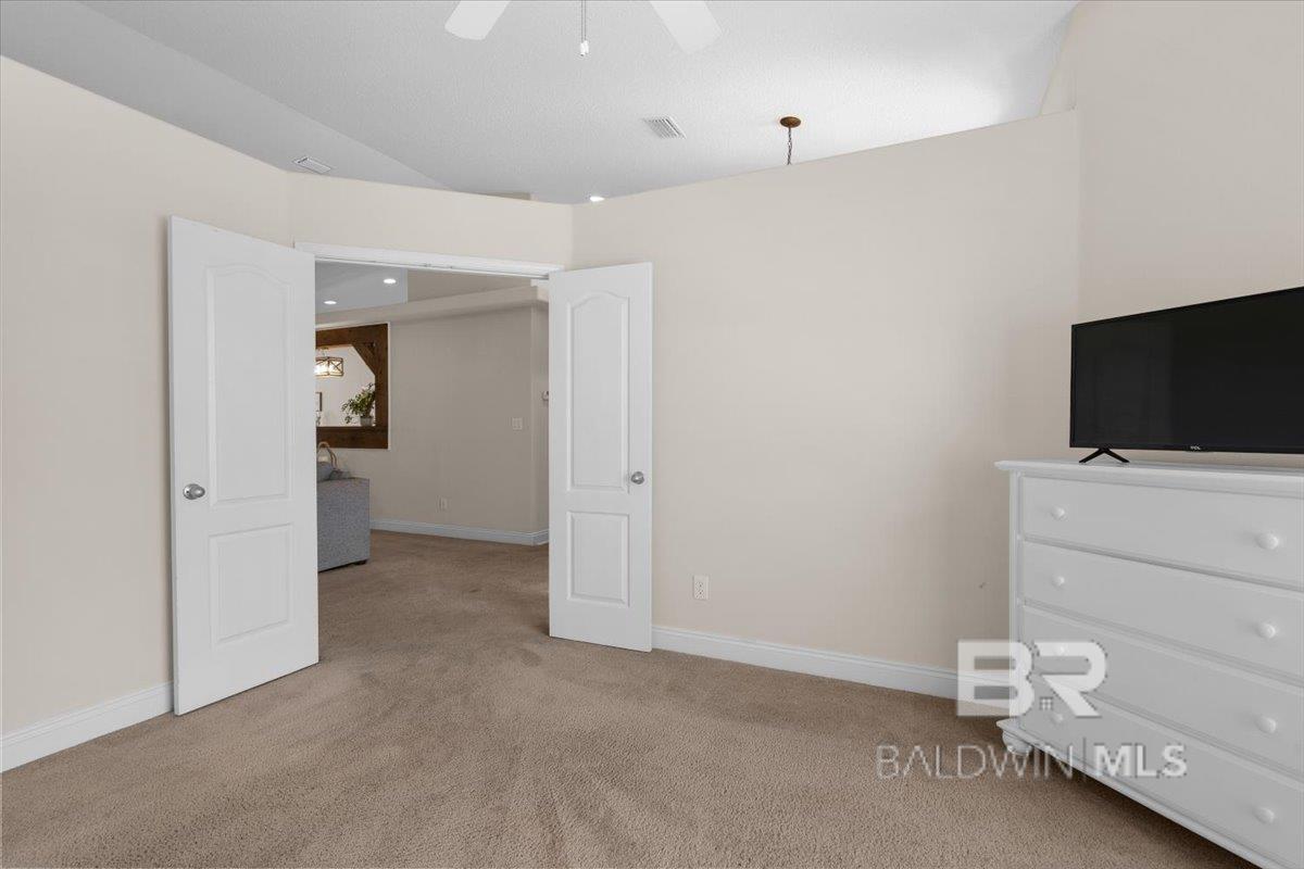 https://zimg.paragon.ice.com/ParagonImages/Property/PG/BCAR/395710/34/0/0/dc1b57c7b29b6df41ea91fa093eb57d2/7/190b1d7aab8aa21feffa523623fb1a96/395710-2003583e-3570-45ed-a9a6-e6a5b71d3fc2.JPG