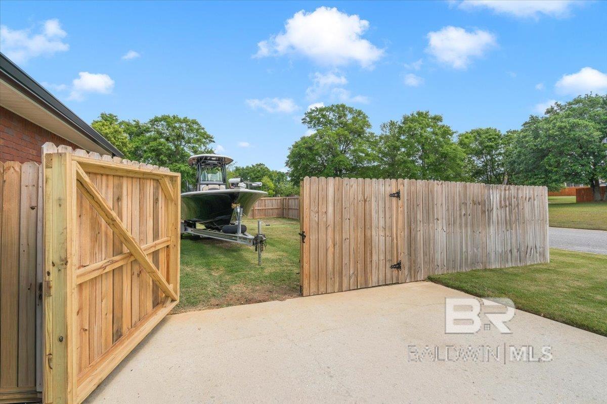 https://zimg.paragon.ice.com/ParagonImages/Property/PG/BCAR/395710/37/0/0/01b6b4ddd5b7540fed4b0b7f197112d1/7/190b1d7aab8aa21feffa523623fb1a96/395710-2b3eff8f-e3c7-4c2f-ab9e-ebeb011d63f8.JPG