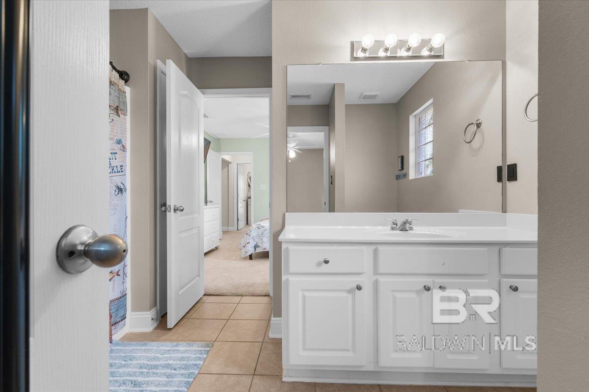 https://zimg.paragon.ice.com/ParagonImages/Property/PG/BCAR/395710/65/0/0/ceb19def84e6dde514bd669bb32e8fff/7/190b1d7aab8aa21feffa523623fb1a96/395710-0aa43472-590c-45d9-bc2b-9a8cd9fc3623.JPG