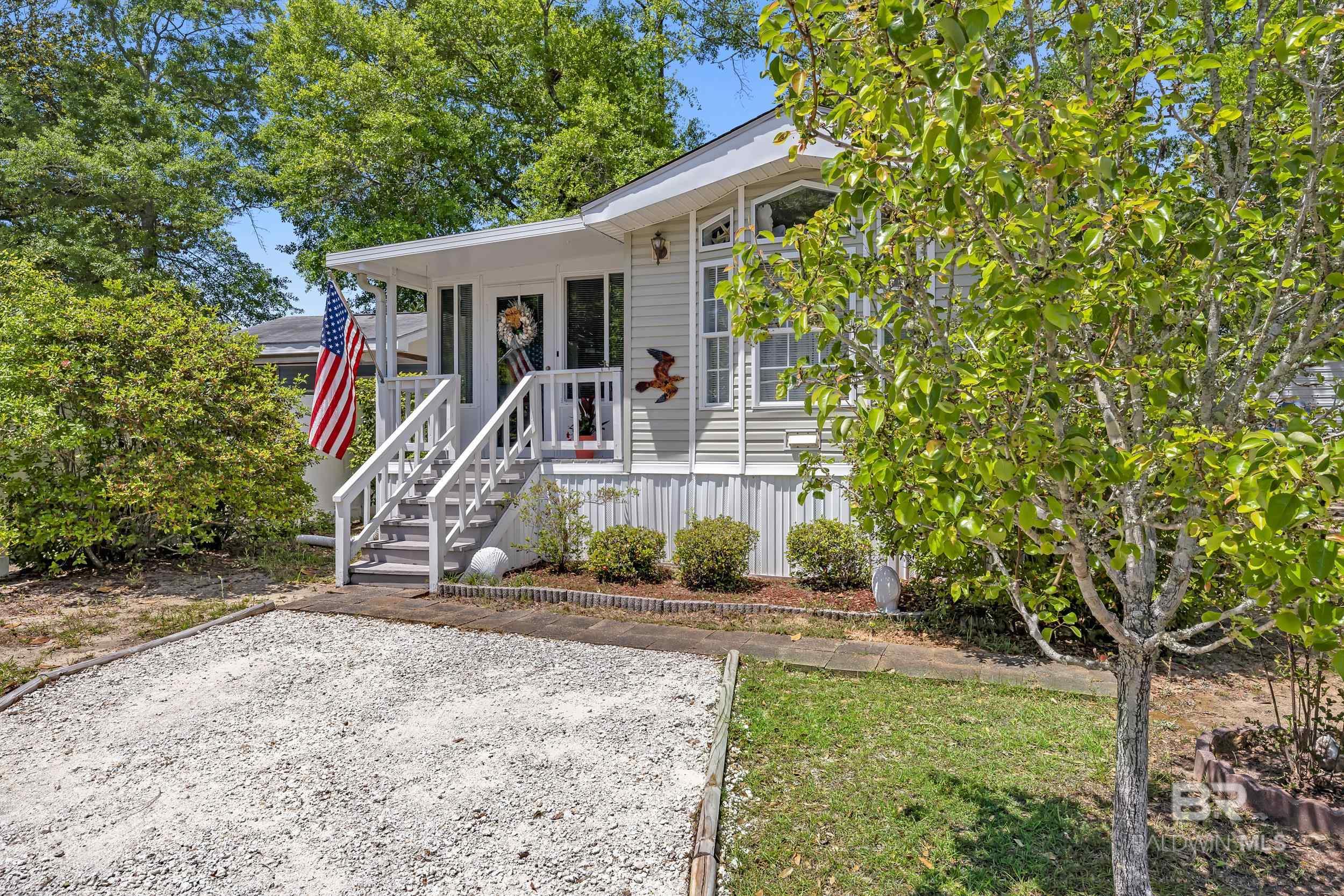 616 Escambia Loop, Lillian, AL, 36549