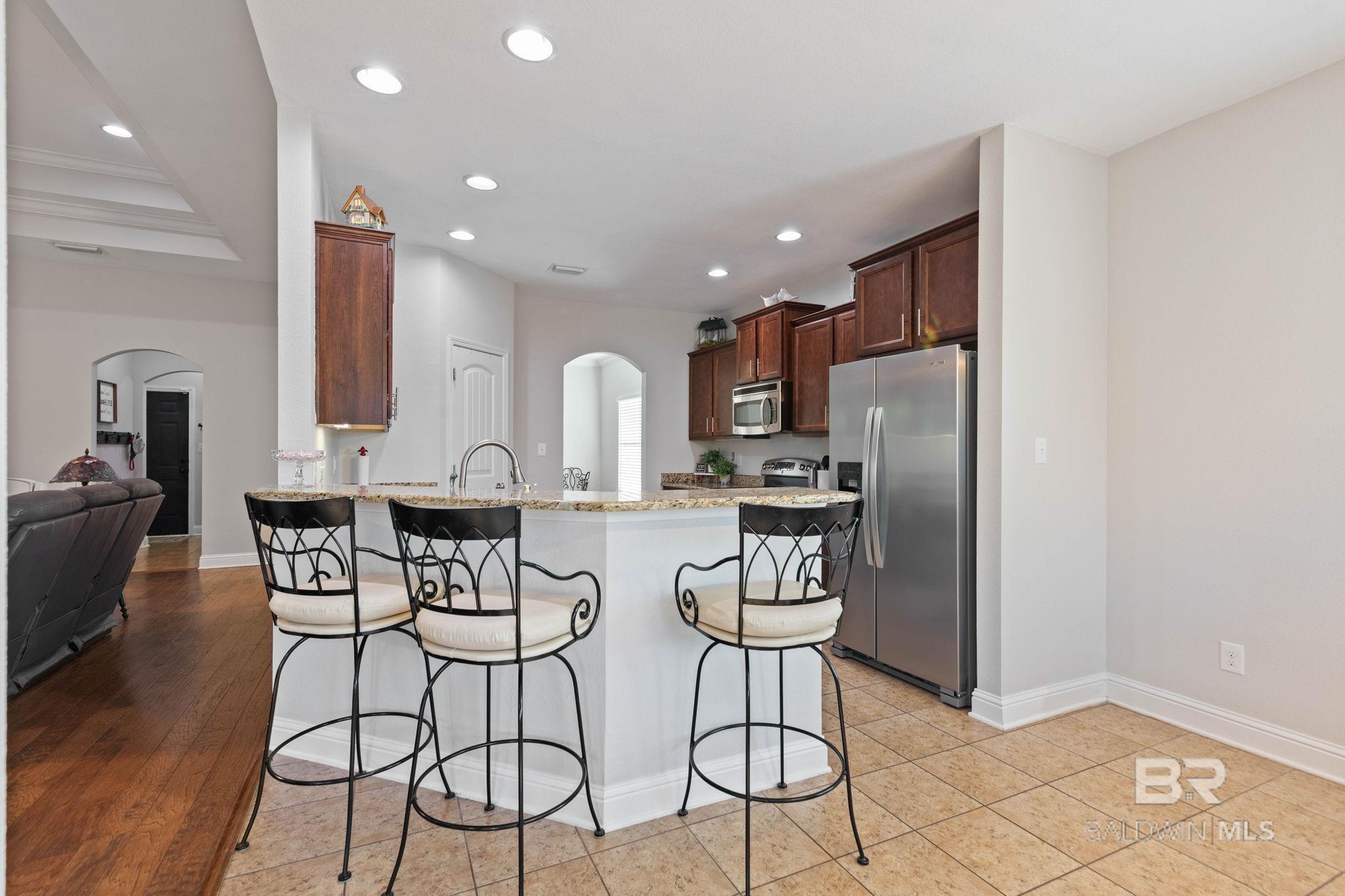 https://zimg.paragon.ice.com/ParagonImages/Property/PG/BCAR/395841/20/0/0/acb65beb19dc8cf2c30712e85279aab7/7/2d88ae481ffa1b5a189841df476af1a9/395841-6fa81127-722b-4b12-893c-bd96f4f0124e.JPG