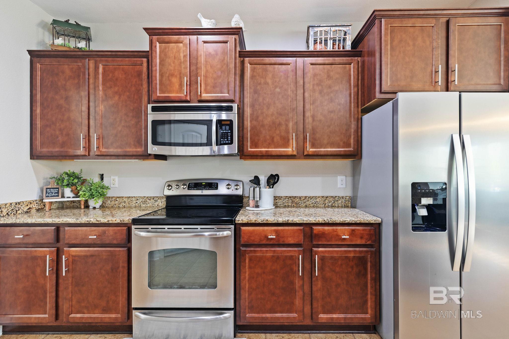https://zimg.paragon.ice.com/ParagonImages/Property/PG/BCAR/395841/23/0/0/8aa67bfdc75db9d7d933de60c0a027fe/7/2d88ae481ffa1b5a189841df476af1a9/395841-697c217e-b081-4b1b-acc5-1c0c5f712b97.JPG