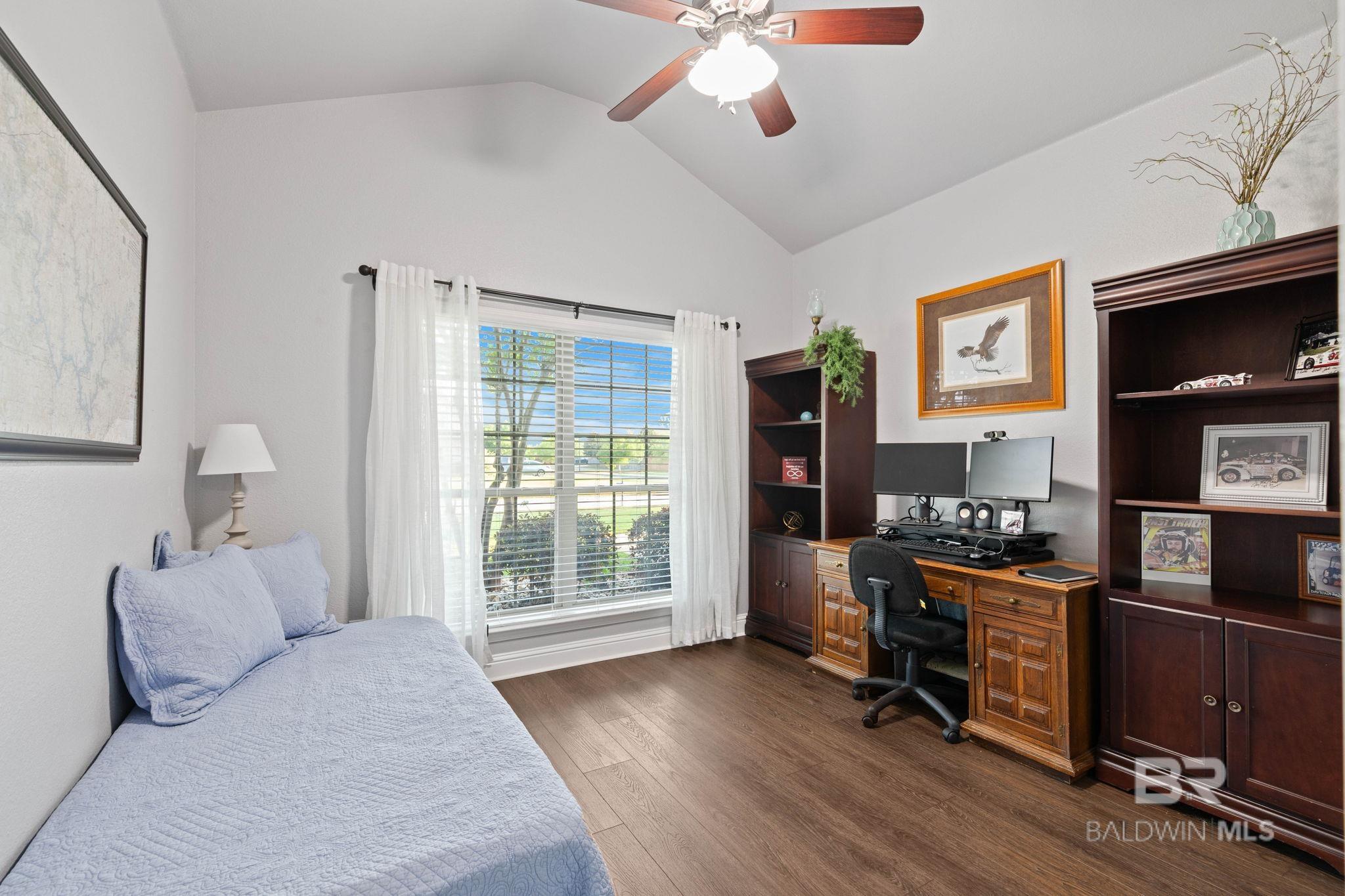 https://zimg.paragon.ice.com/ParagonImages/Property/PG/BCAR/395841/42/0/0/2a6f5b3b7319a33fc08f5936ef042ab7/7/2d88ae481ffa1b5a189841df476af1a9/395841-2e3ee343-da98-484a-8830-ba0e113d1c06.JPG