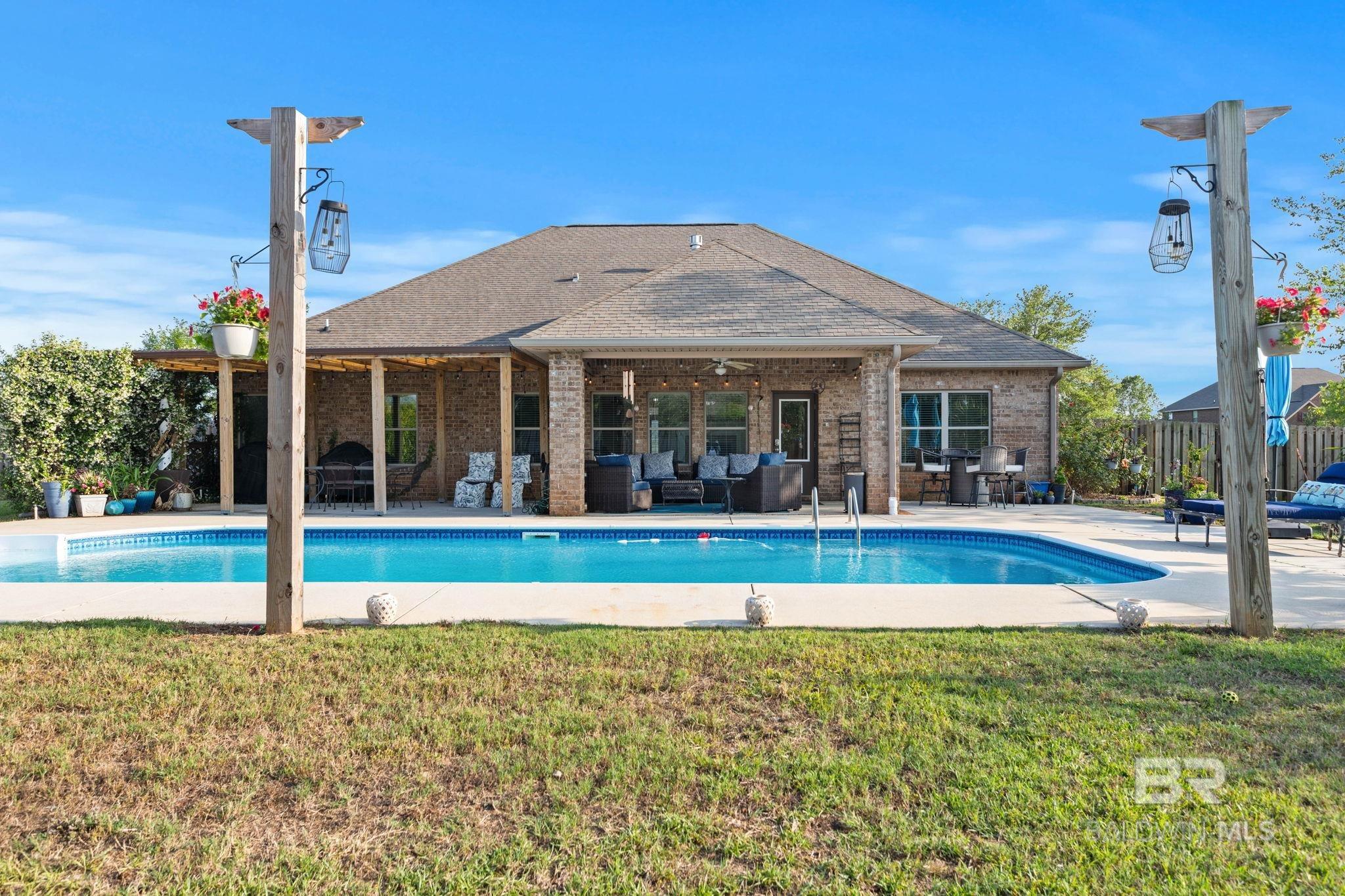 https://zimg.paragon.ice.com/ParagonImages/Property/PG/BCAR/395841/62/0/0/ad5f0afd221a8a2101cff1b90f089cf7/7/2d88ae481ffa1b5a189841df476af1a9/395841-54c1bccf-4c45-47a4-b6eb-2e628d18e63a.JPG