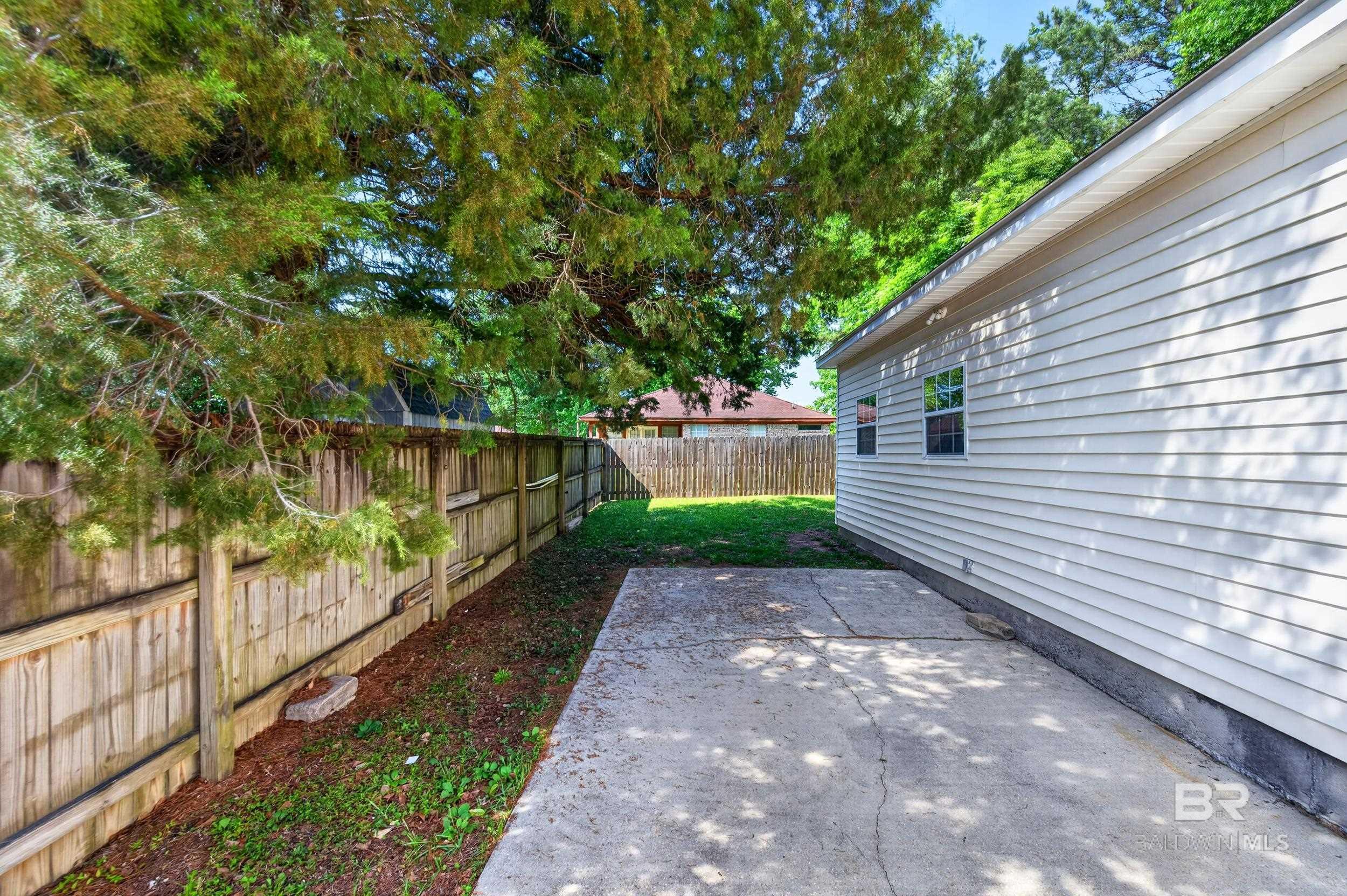 145 Country Club Drive, Daphne, AL, 36526