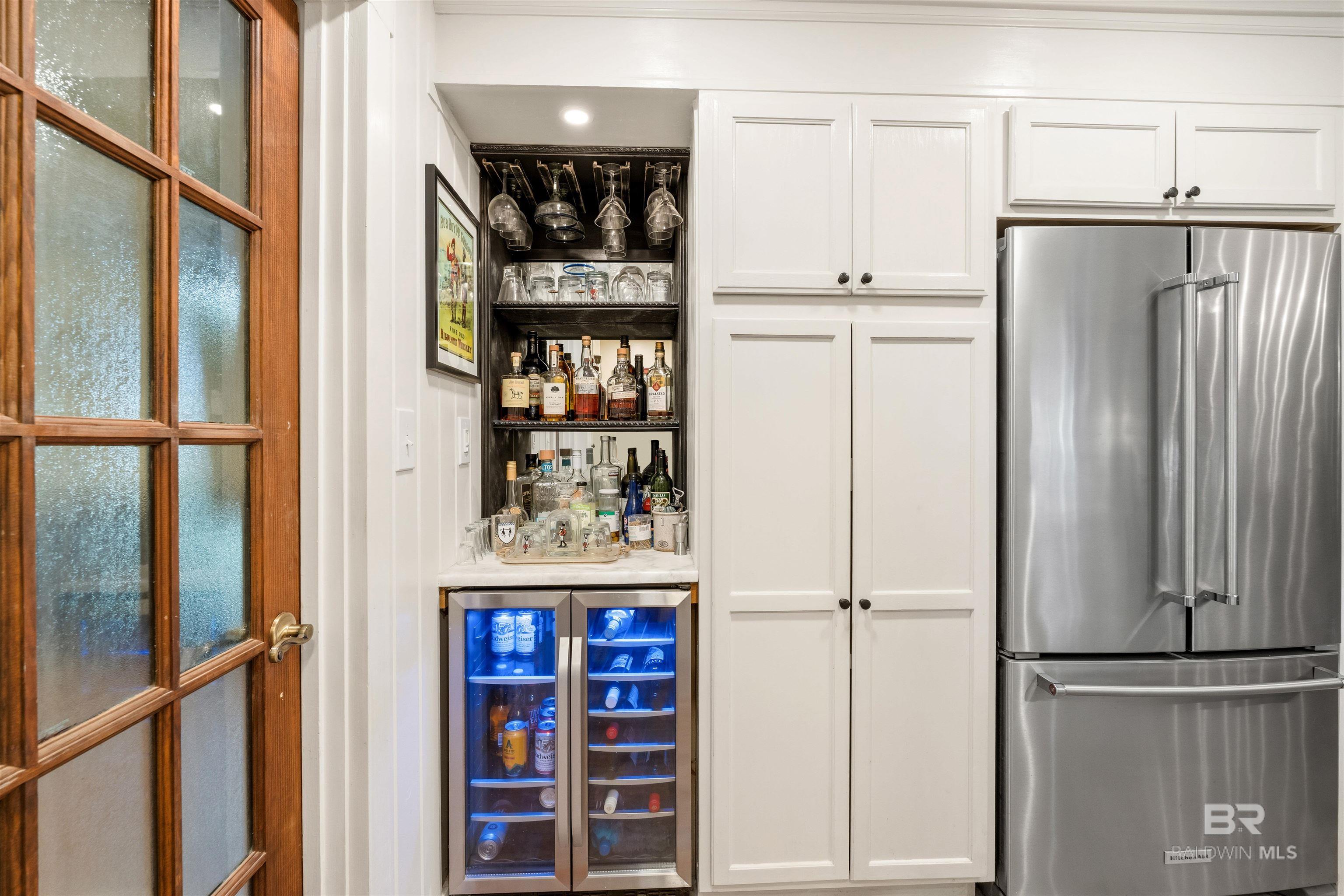 https://zimg.paragon.ice.com/ParagonImages/Property/PG/BCAR/395916/16/0/0/d79aa58f6222be1c543b4967cec81709/7/a576d5616b07b635731320b027e0b171/395916-47bb682a-0b1c-4d1c-92bb-0242e2bfa536.JPG