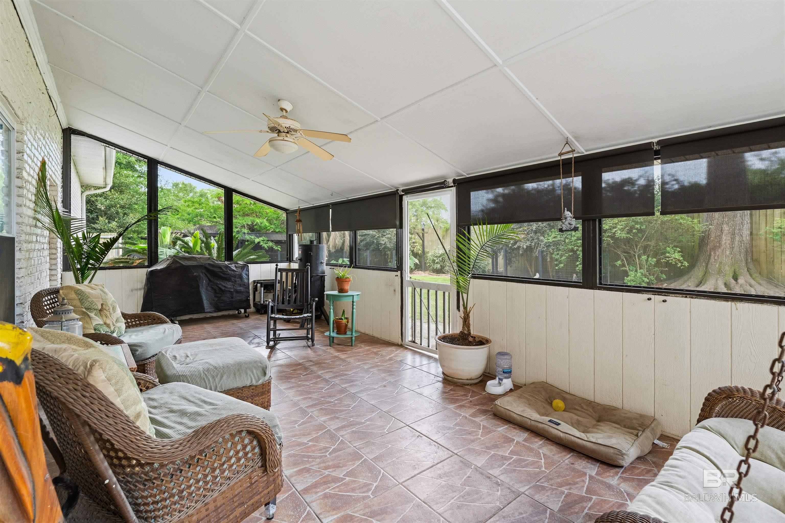 https://zimg.paragon.ice.com/ParagonImages/Property/PG/BCAR/395916/76/0/0/af7996e24a7953a7f86e861209d5c961/7/a576d5616b07b635731320b027e0b171/395916-1e76dd99-763e-41fc-90d7-9cea03679b2b.JPG