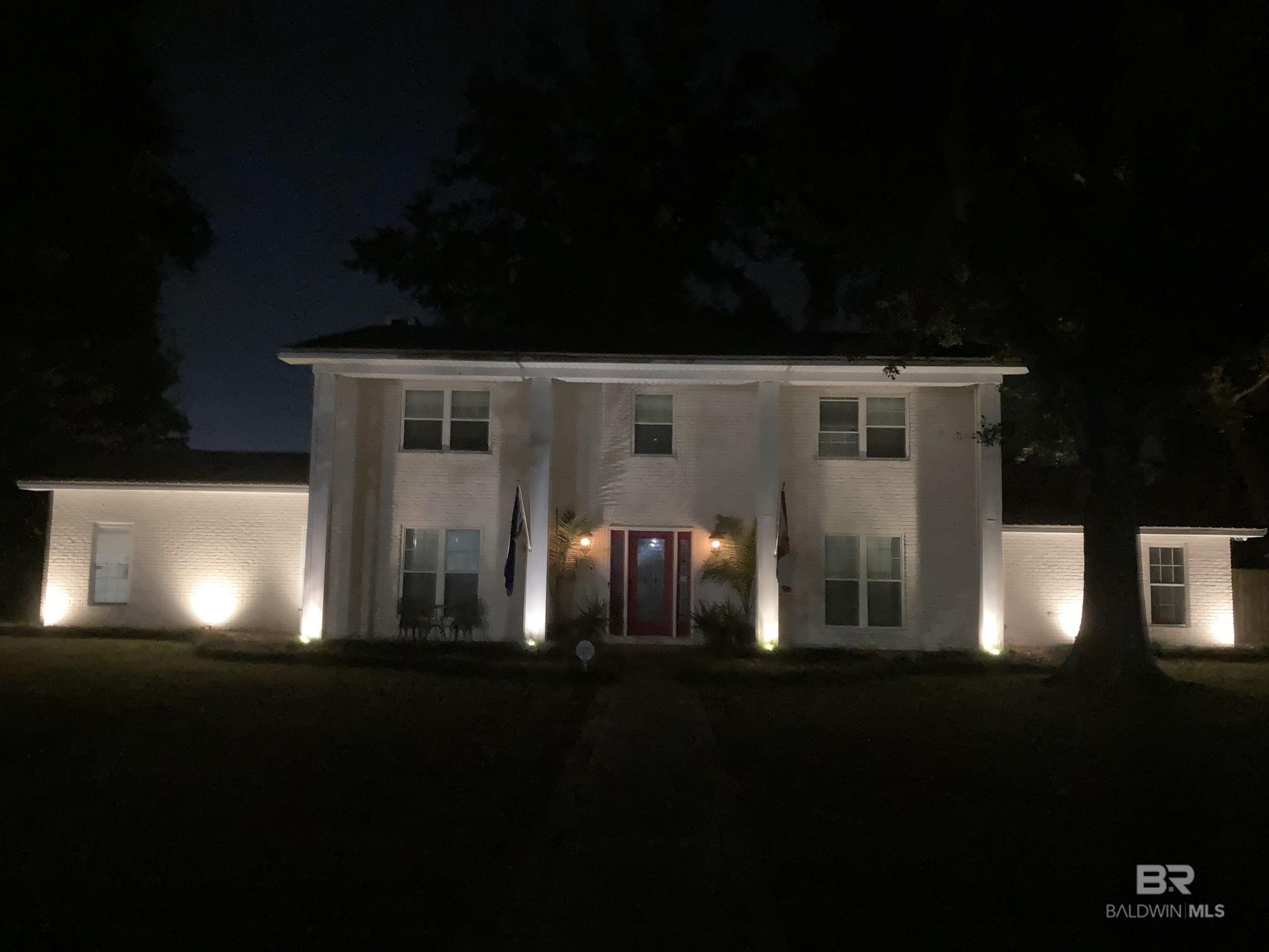 https://zimg.paragon.ice.com/ParagonImages/Property/PG/BCAR/395916/85/0/0/1a3a44cb7914c5c701af6cdf25209269/7/a576d5616b07b635731320b027e0b171/395916-55e09a77-35ee-4d0c-b678-bdb59ecd11d4.JPG