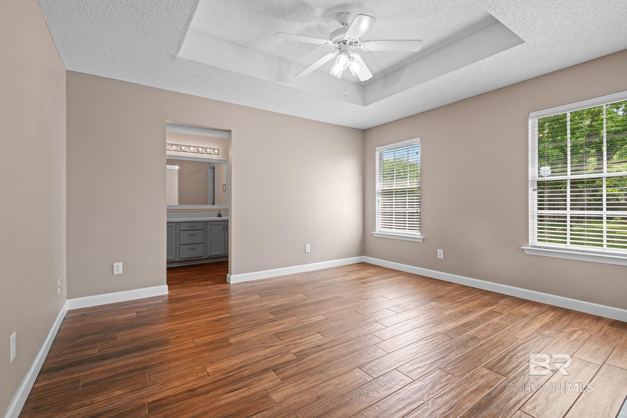 https://zimg.paragon.ice.com/ParagonImages/Property/PG/BCAR/395921/18/0/0/92f8d8566a565ca17af05e3f19e64594/7/56e820d1ba1a738dee010292f3145e9f/395921-a2dfc904-6da5-4ee7-9d81-8ce7707f6885.JPG