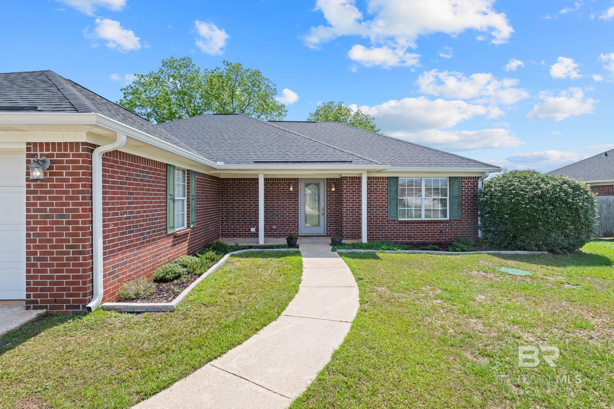 https://zimg.paragon.ice.com/ParagonImages/Property/PG/BCAR/395921/25/0/0/b51ed8f7eb2ff7f064c416f0969f8d35/7/56e820d1ba1a738dee010292f3145e9f/395921-58e9a0b3-235c-4ac1-b172-5750b1e58aed.JPG