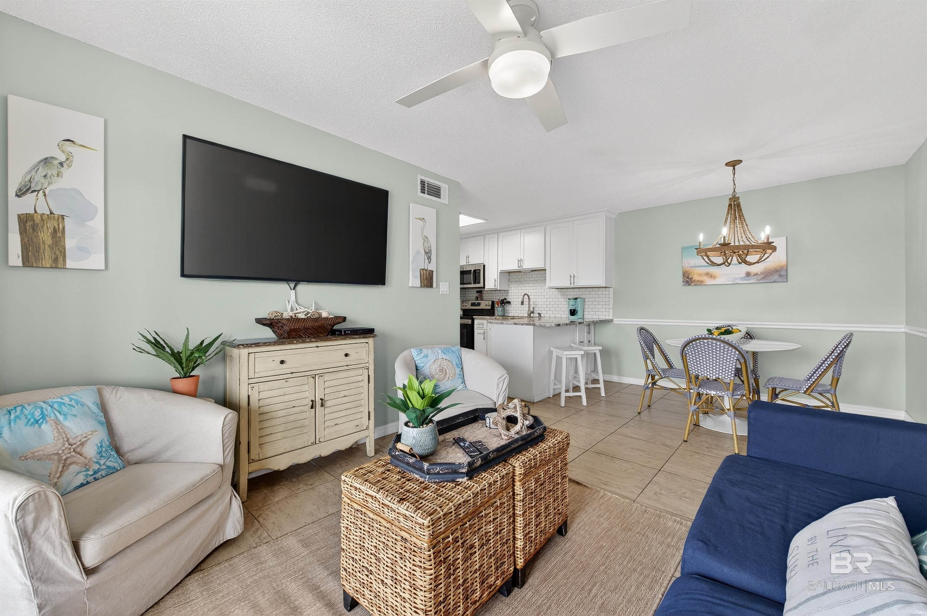 1129 W Beach Boulevard UNIT 211, Gulf Shores, AL, 36542