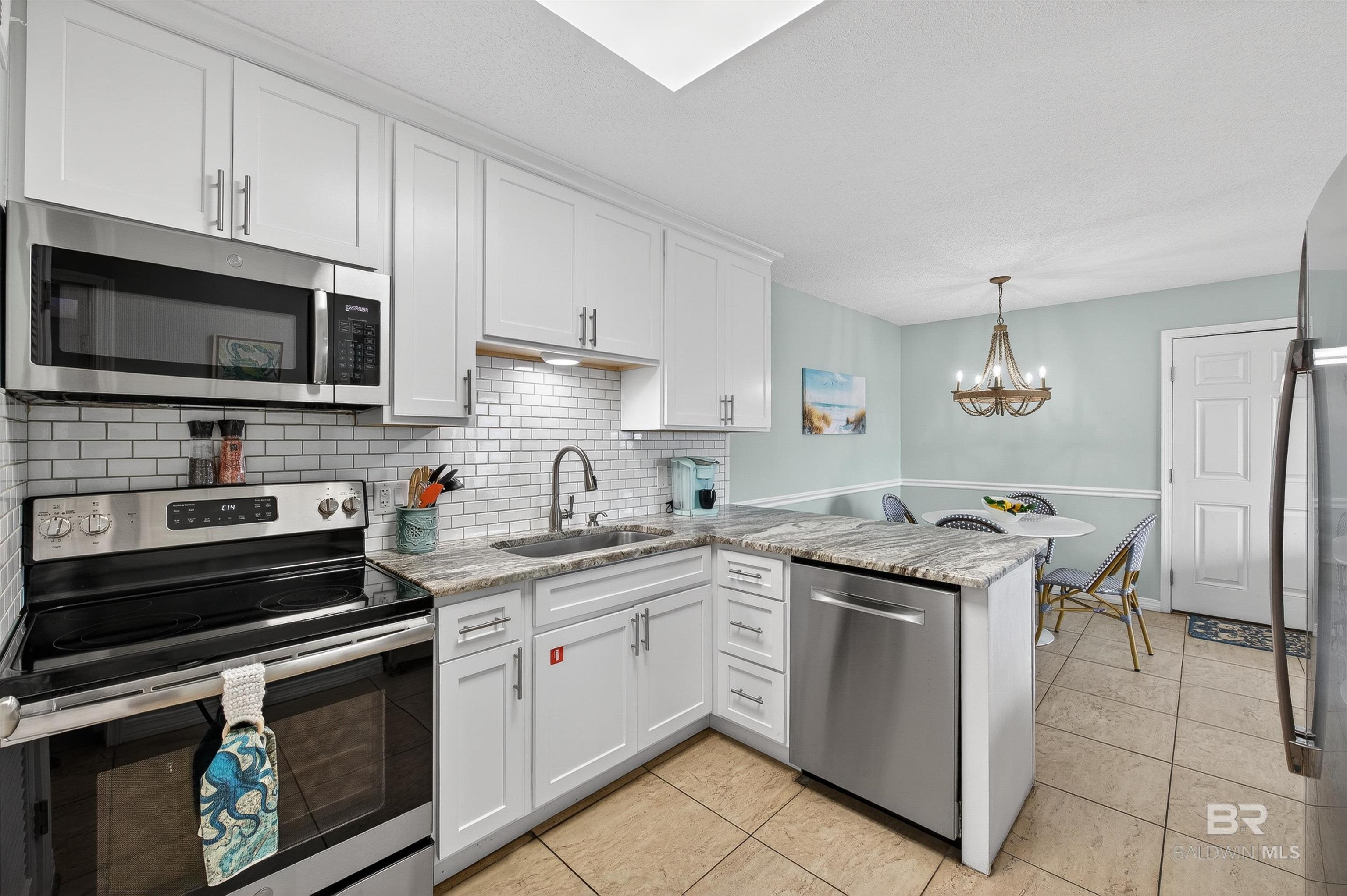 1129 W Beach Boulevard UNIT 211, Gulf Shores, AL, 36542