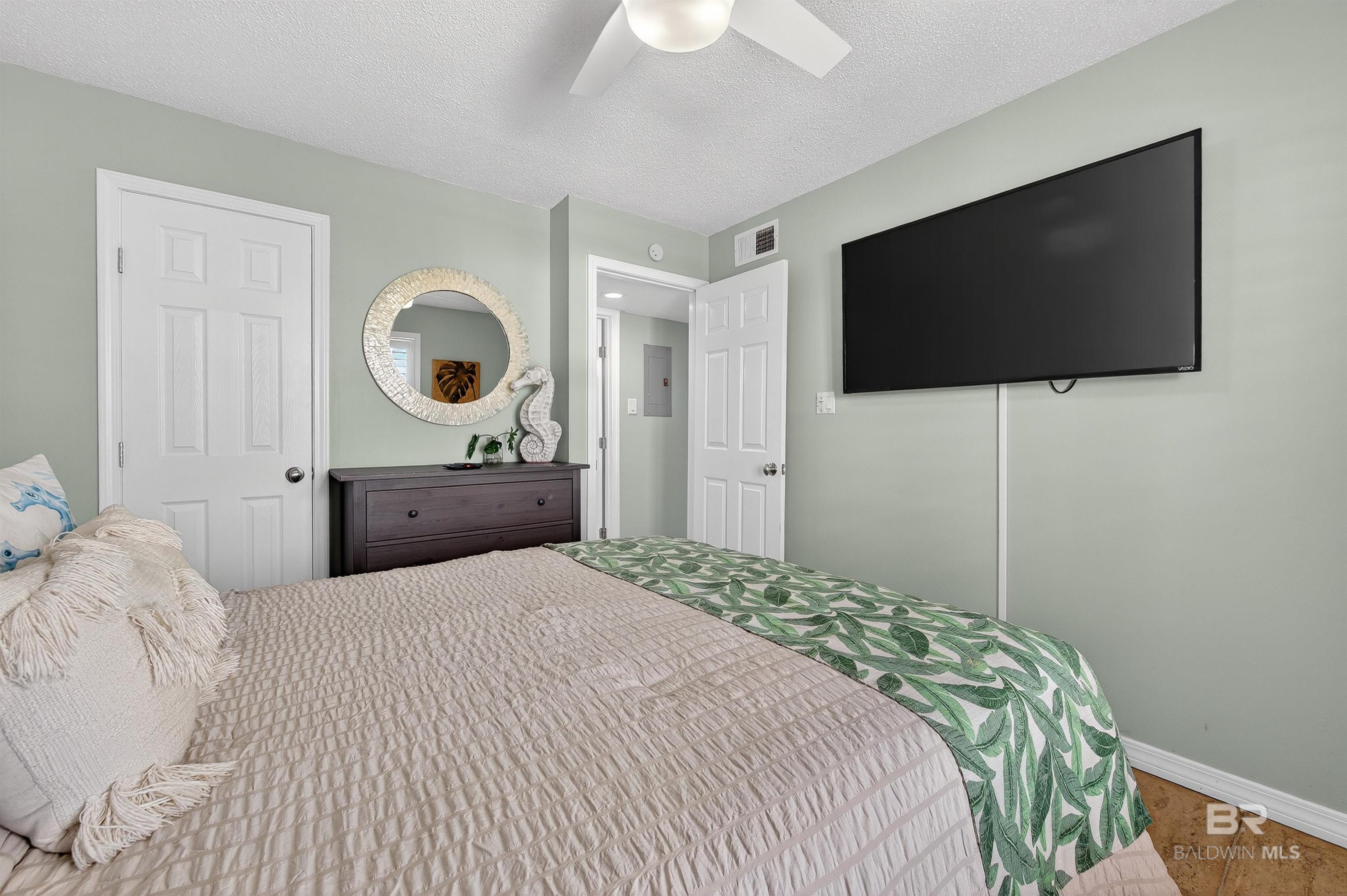 1129 W Beach Boulevard UNIT 211, Gulf Shores, AL, 36542