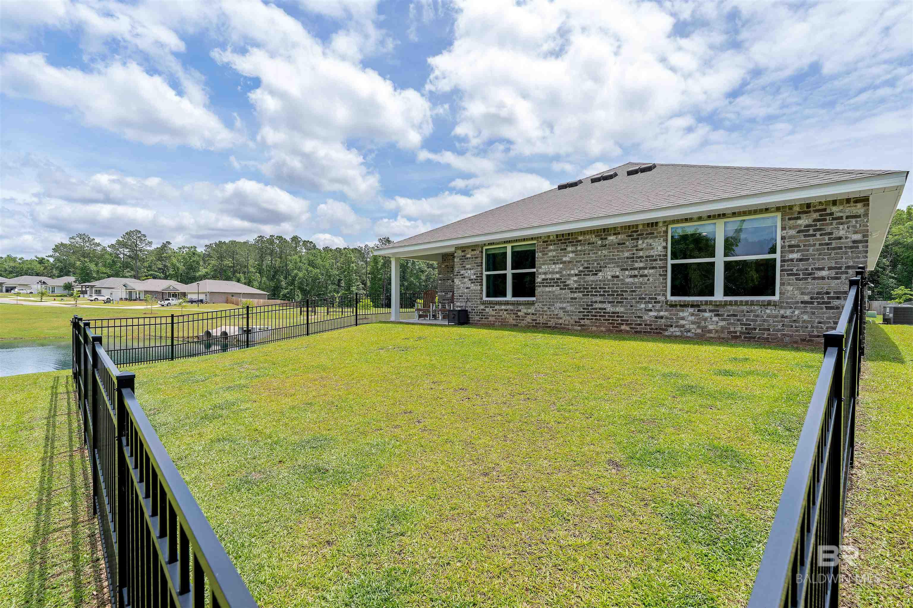 https://zimg.paragon.ice.com/ParagonImages/Property/PG/BCAR/395940/16/0/0/0f142f23a2a983fe912832c7ad7f461b/7/ee9d28ffb41bb56ca2c96f30cfa7769f/395940-ac45fe29-8109-4893-ab16-145e525451e2.JPG