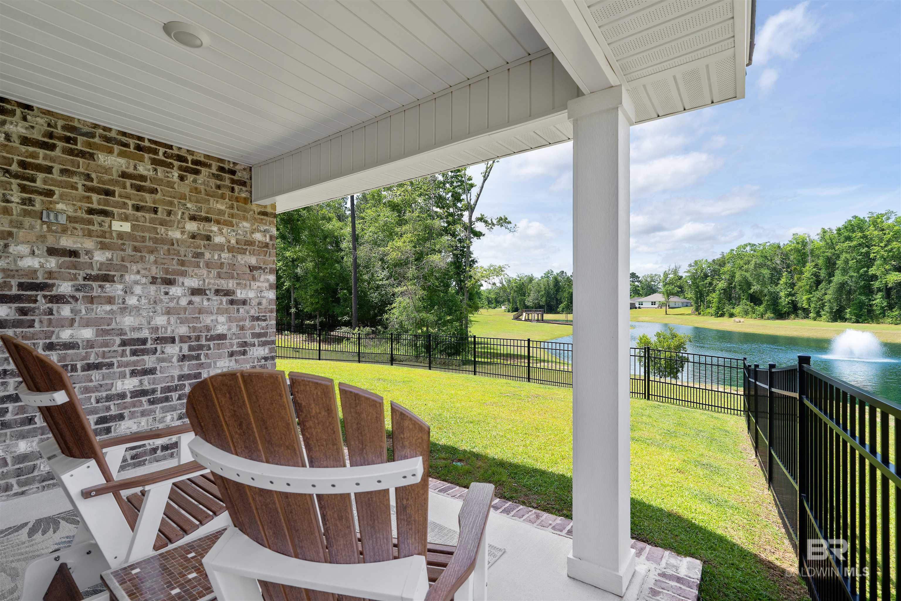 https://zimg.paragon.ice.com/ParagonImages/Property/PG/BCAR/395940/45/0/0/aaecc3d6028db97a0cd75be031f94ffd/7/ee9d28ffb41bb56ca2c96f30cfa7769f/395940-cc870d7a-2773-4554-9298-e70d627151e8.JPG