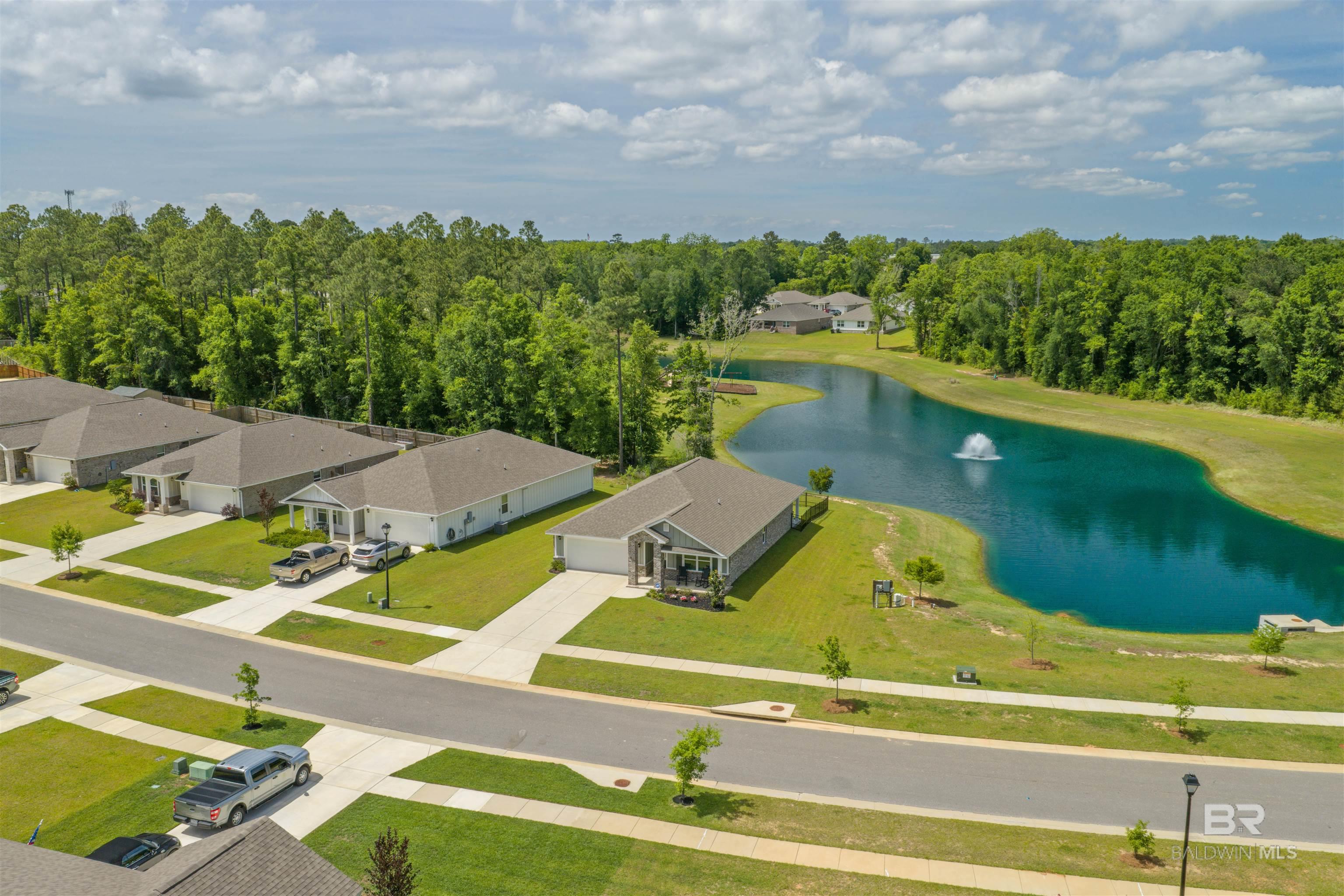 https://zimg.paragon.ice.com/ParagonImages/Property/PG/BCAR/395940/51/0/0/4ab39ae83b9e1aedf1992575a92f62b2/7/ee9d28ffb41bb56ca2c96f30cfa7769f/395940-df6197be-b280-4db4-8d1b-5dafa6af7c82.JPG