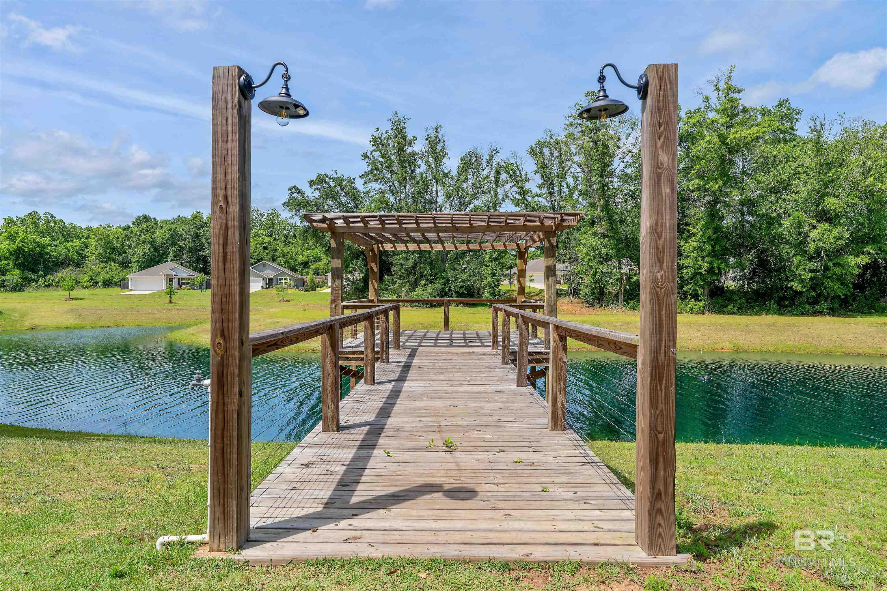 https://zimg.paragon.ice.com/ParagonImages/Property/PG/BCAR/395940/66/0/0/89ecad354091eb9f1521e2ef2775cdfe/7/ee9d28ffb41bb56ca2c96f30cfa7769f/395940-42dbb137-5a84-450c-a8ac-6f0770547a7d.JPG