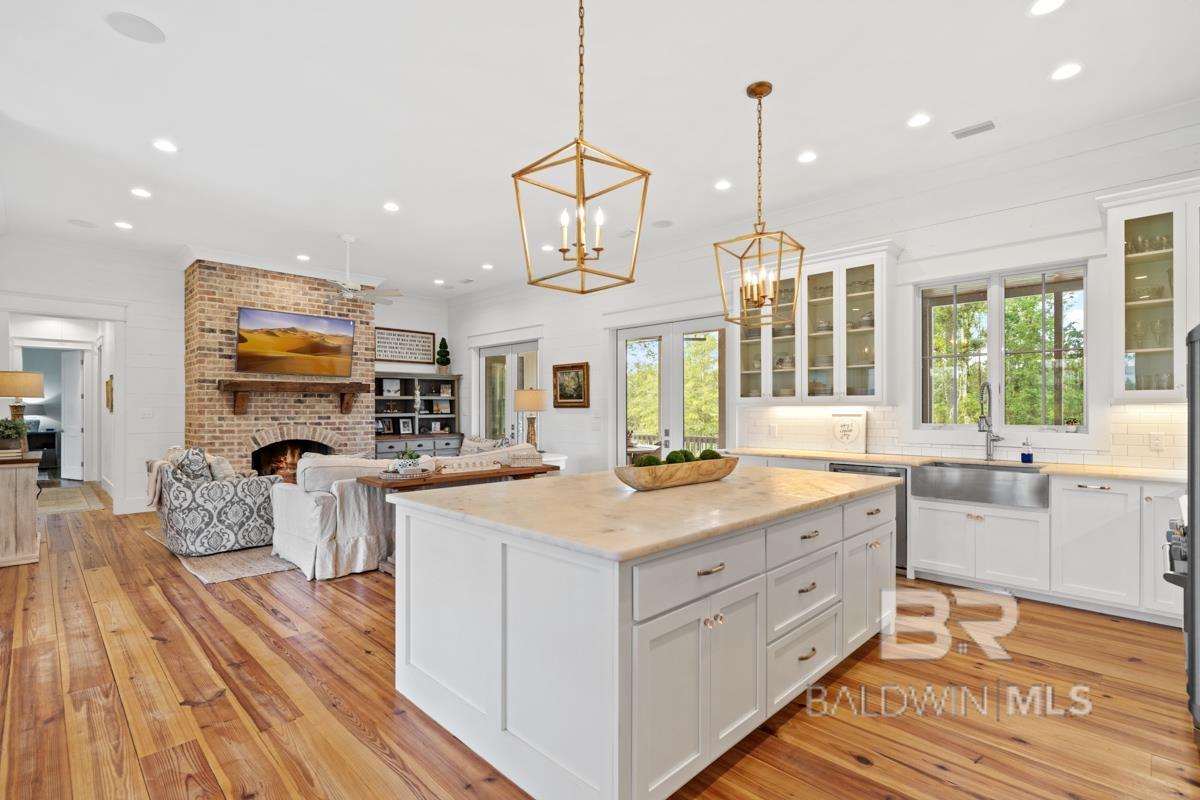 https://zimg.paragon.ice.com/ParagonImages/Property/PG/BCAR/395944/7/0/0/34166739ca8107c12b7fa8fb6372b18a/7/7de504bf05816787c61e6c80f1ae66f4/395944-FBC755FE-982F-46E8-B6DF-5E567B0BC601.JPG