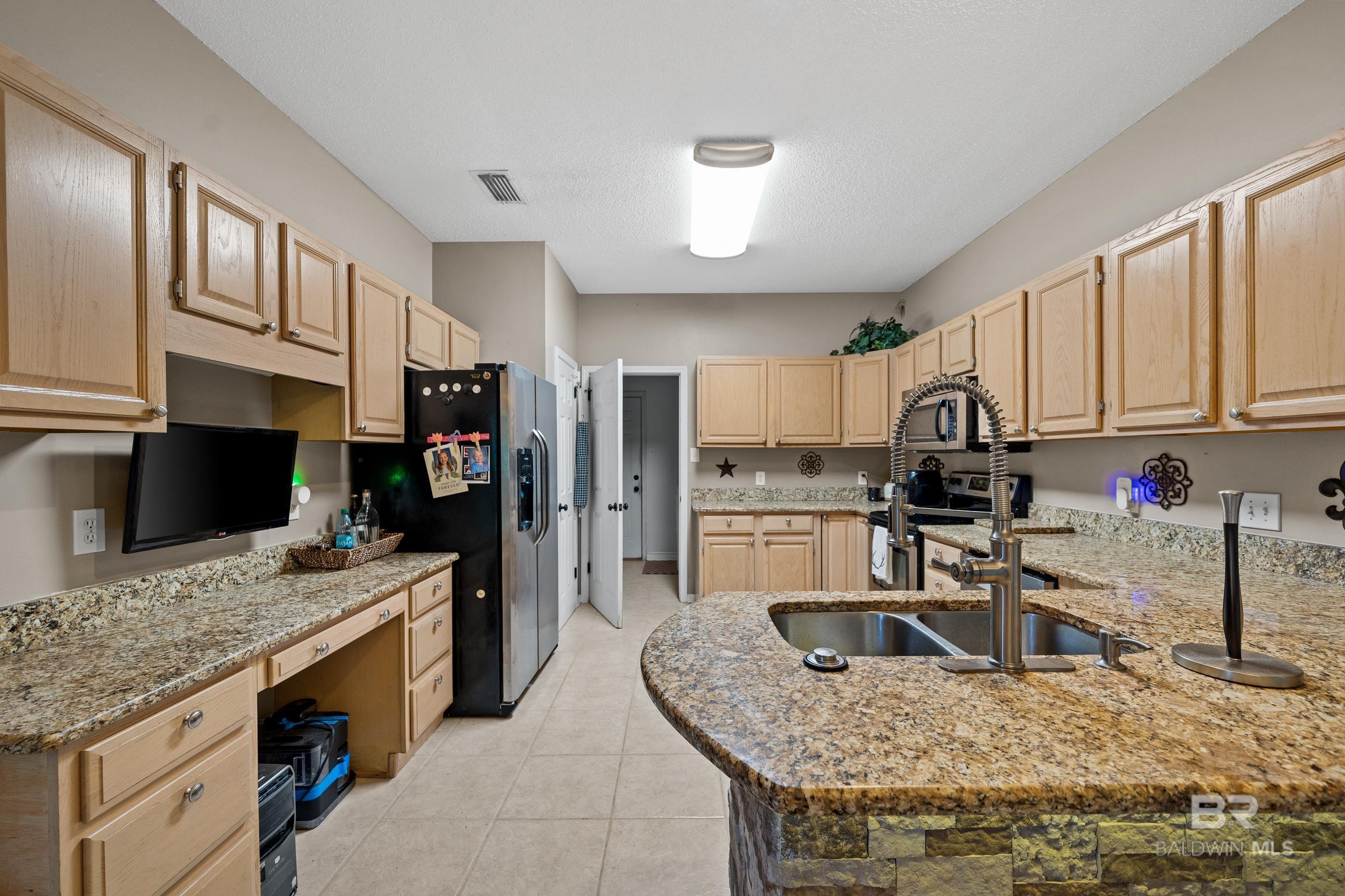 150 Lakeview Loop, Daphne, AL, 36526