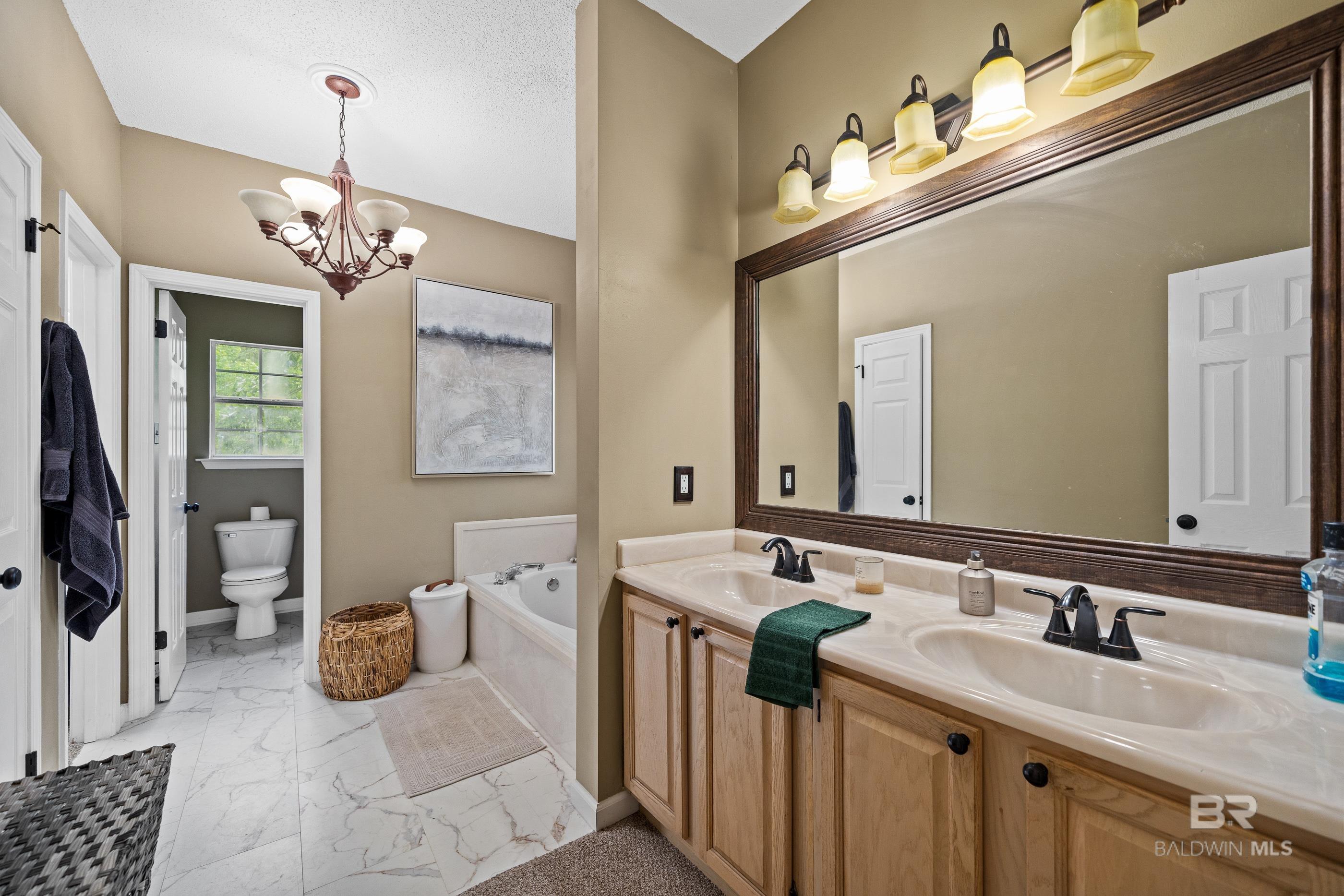 150 Lakeview Loop, Daphne, AL, 36526