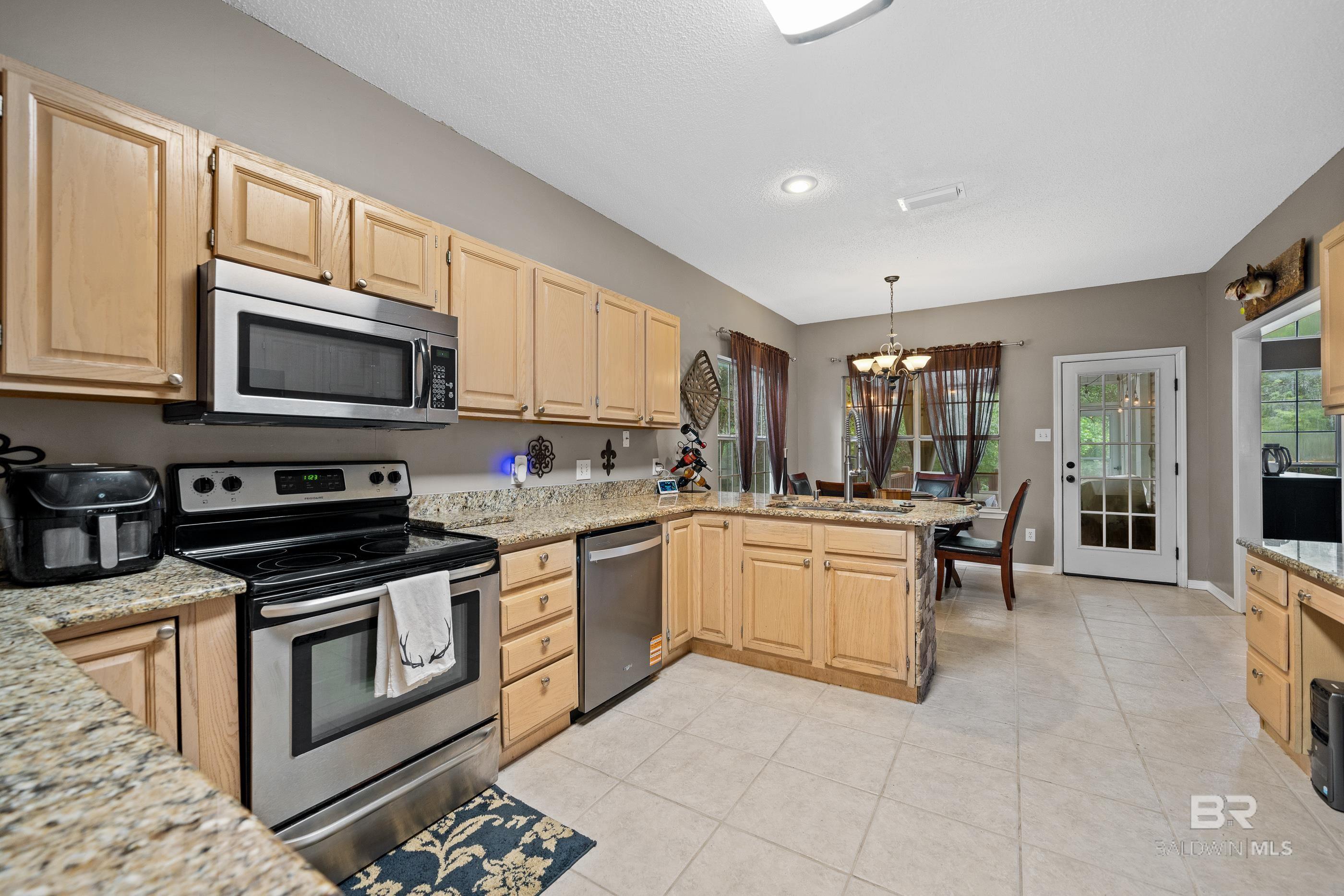 150 Lakeview Loop, Daphne, AL, 36526