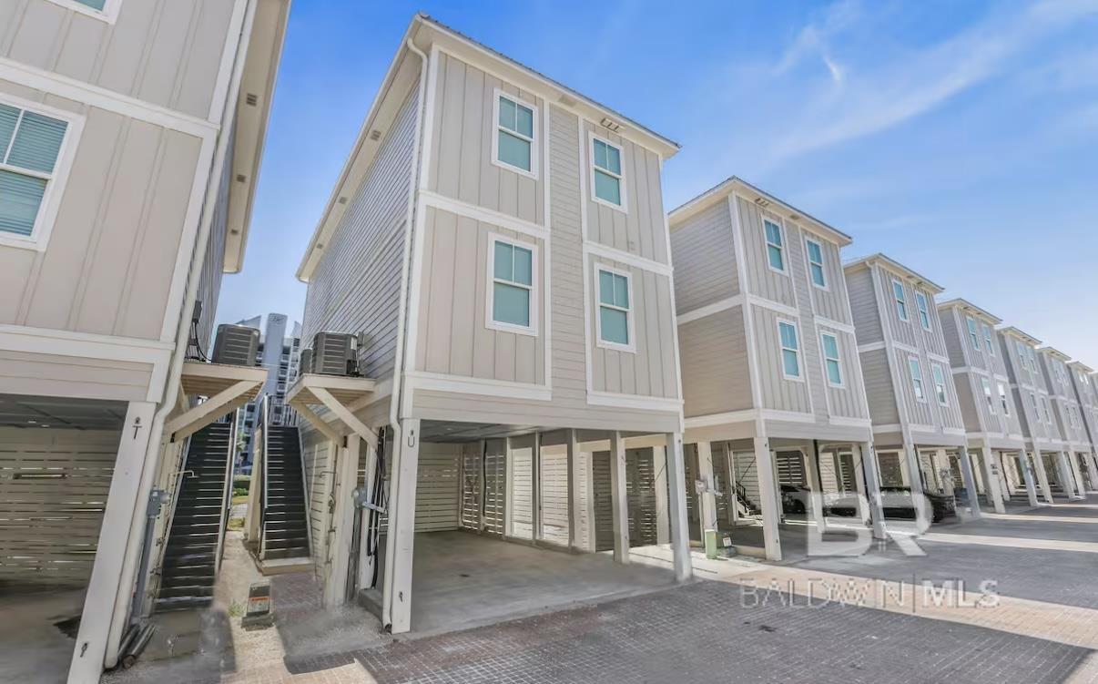951 W Lagoon Avenue #U