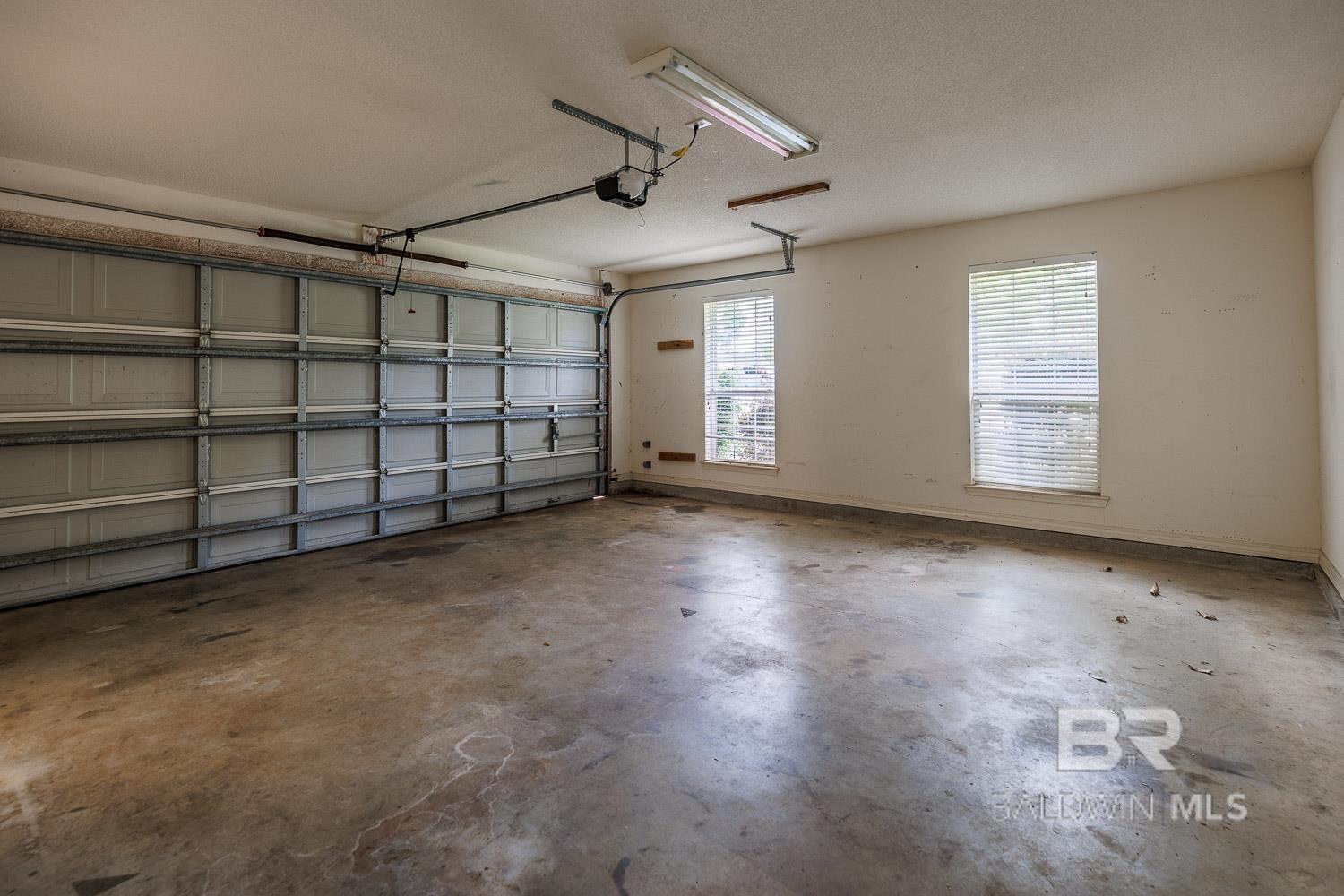 https://zimg.paragon.ice.com/ParagonImages/Property/PG/BCAR/395976/31/0/0/1f64ce8eef219d5357fa8f496844c6a6/7/87ee688ac53bd0f9bece6f3cc84fb84b/395976-e99a5bd7-2a9f-4697-9182-e490cdcde127.JPG