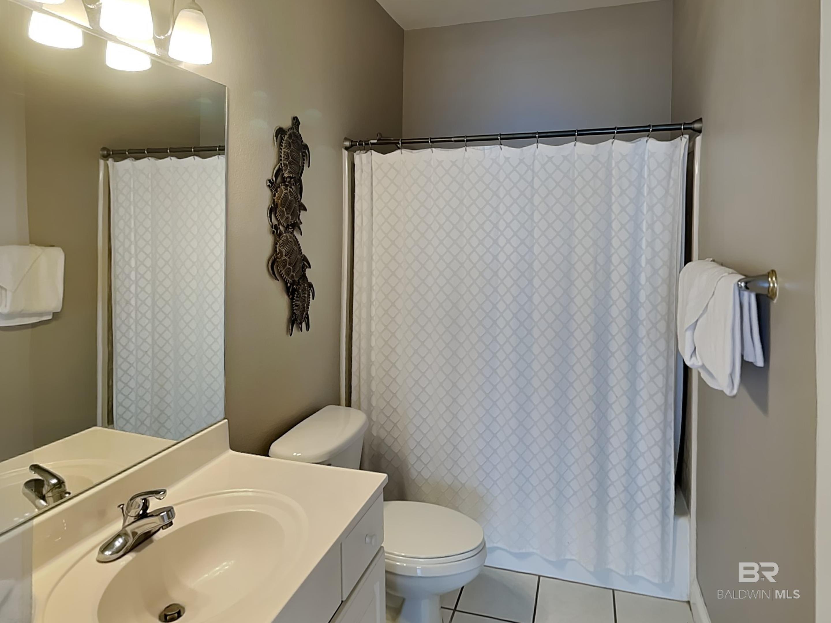 421 S Breakers Lane UNIT A & C, Gulf Shores, AL, 36542