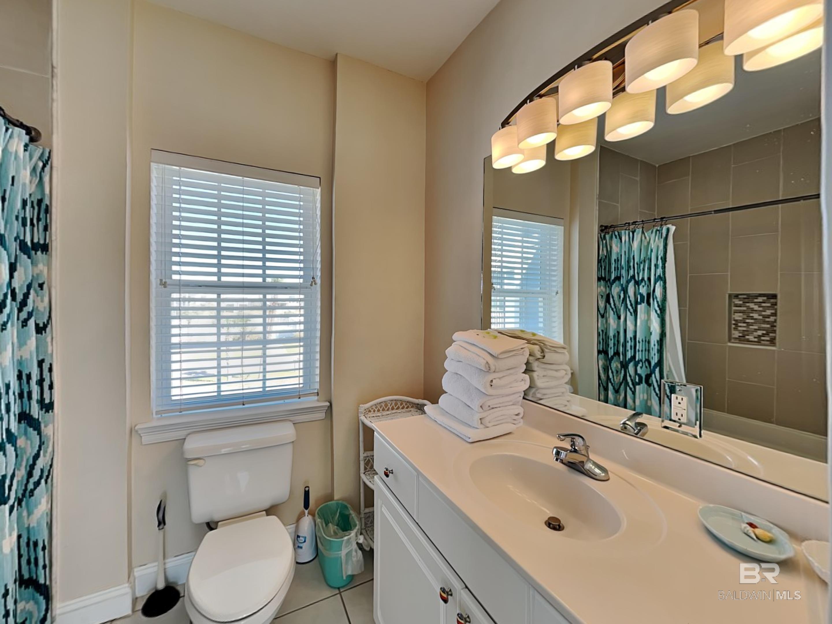 421 S Breakers Lane UNIT A & C, Gulf Shores, AL, 36542