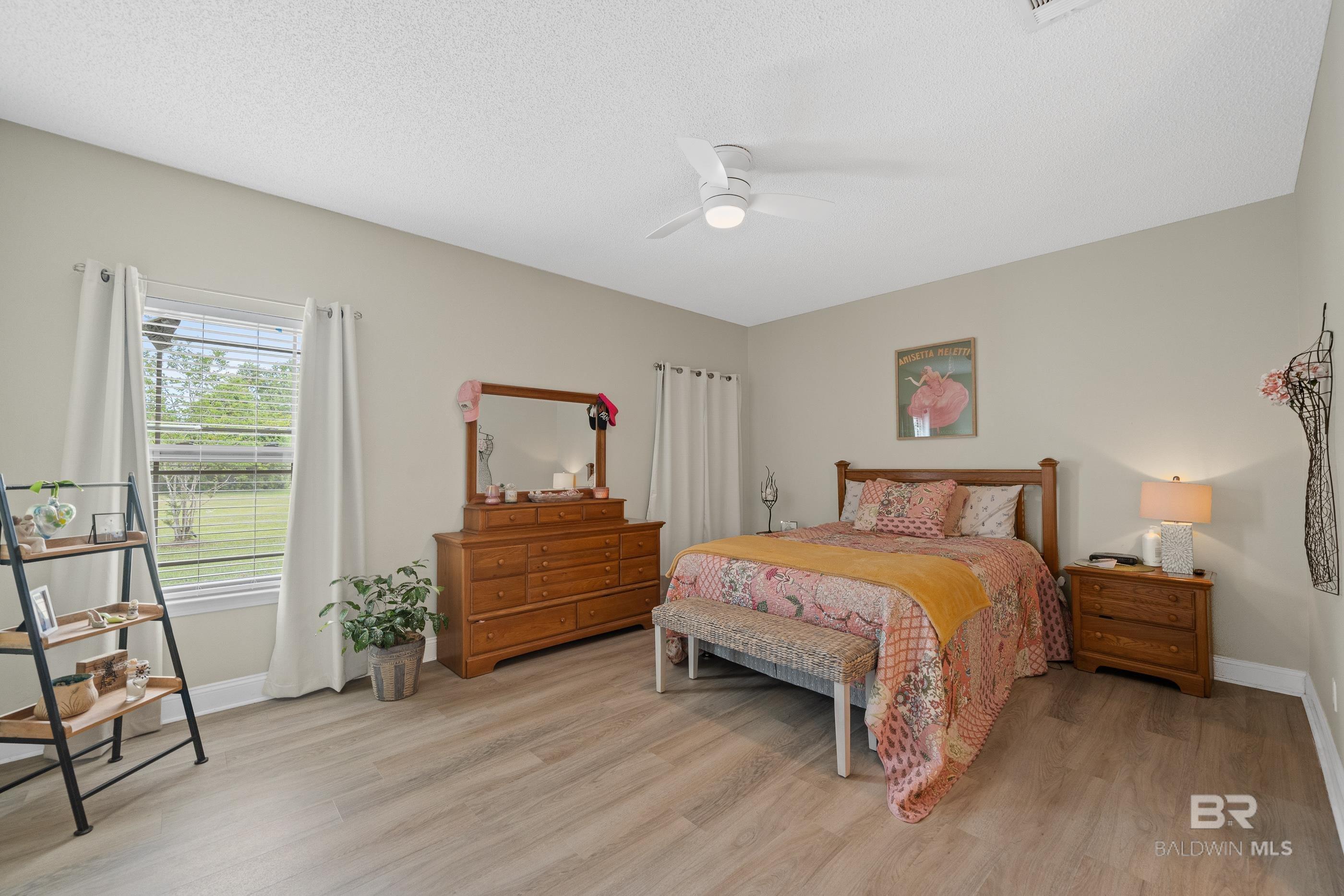 https://zimg.paragon.ice.com/ParagonImages/Property/PG/BCAR/395999/10/0/0/2e0bd81b1b569a235ae639a50f995c13/7/f83e09be5aa21539f06ad7d8ca473f8e/395999-94cf4d80-303a-48fa-b9d6-b9b1742e79b0.JPG