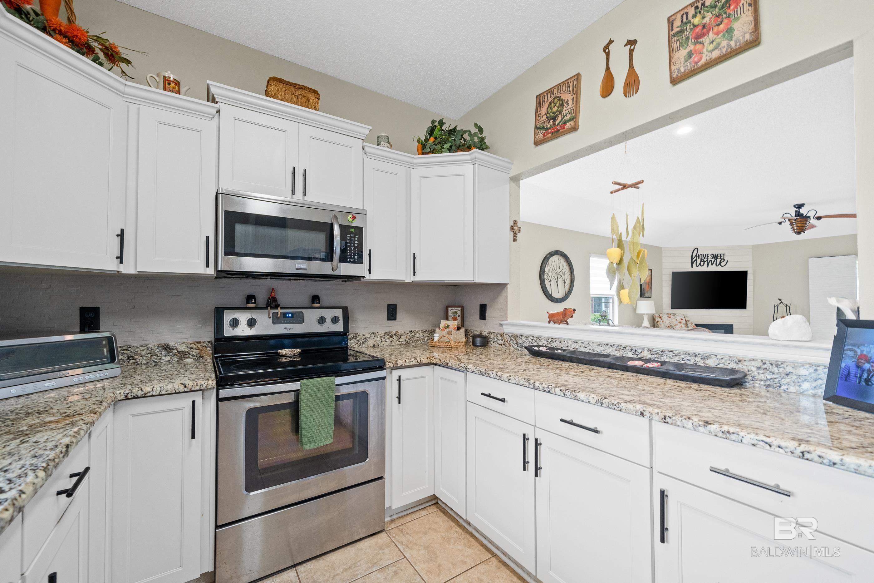 https://zimg.paragon.ice.com/ParagonImages/Property/PG/BCAR/395999/9/0/0/4910f9910623821f0dc8e1704ac52d5b/7/f83e09be5aa21539f06ad7d8ca473f8e/395999-5cea004a-116c-49da-871c-4b94c82c505f.JPG