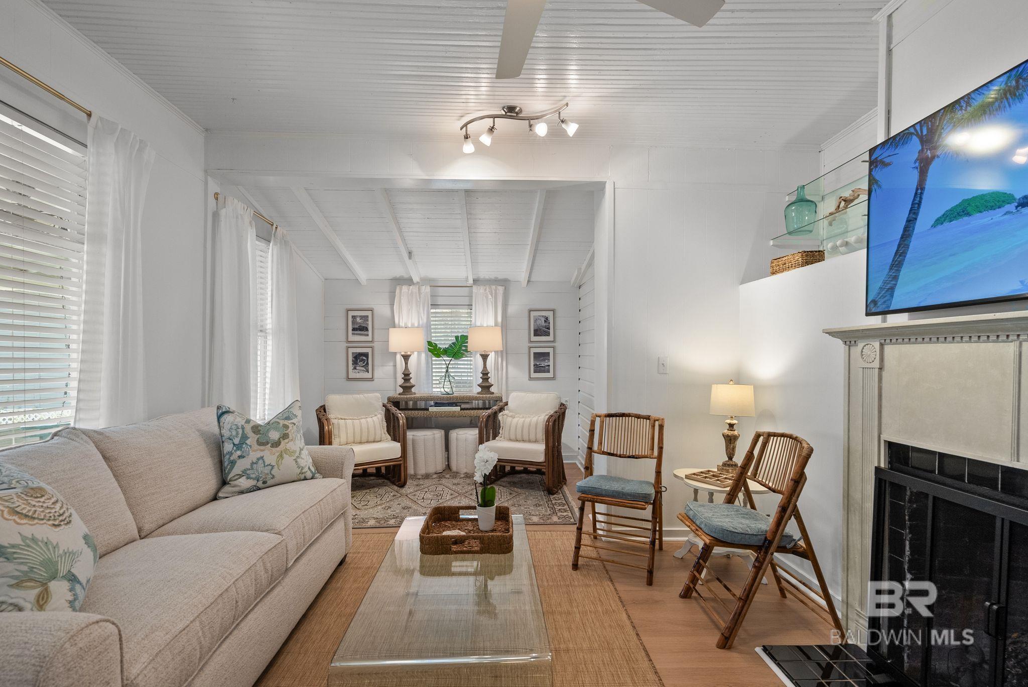 https://zimg.paragon.ice.com/ParagonImages/Property/PG/BCAR/396009/1/0/0/8a485b670aaf50e87ec16c617e9c9f91/7/392c234cec7cbdde81e8a8dd0016be0a/396009-9cb52a11-13ef-47e1-92af-cc29ce1f575d.JPG