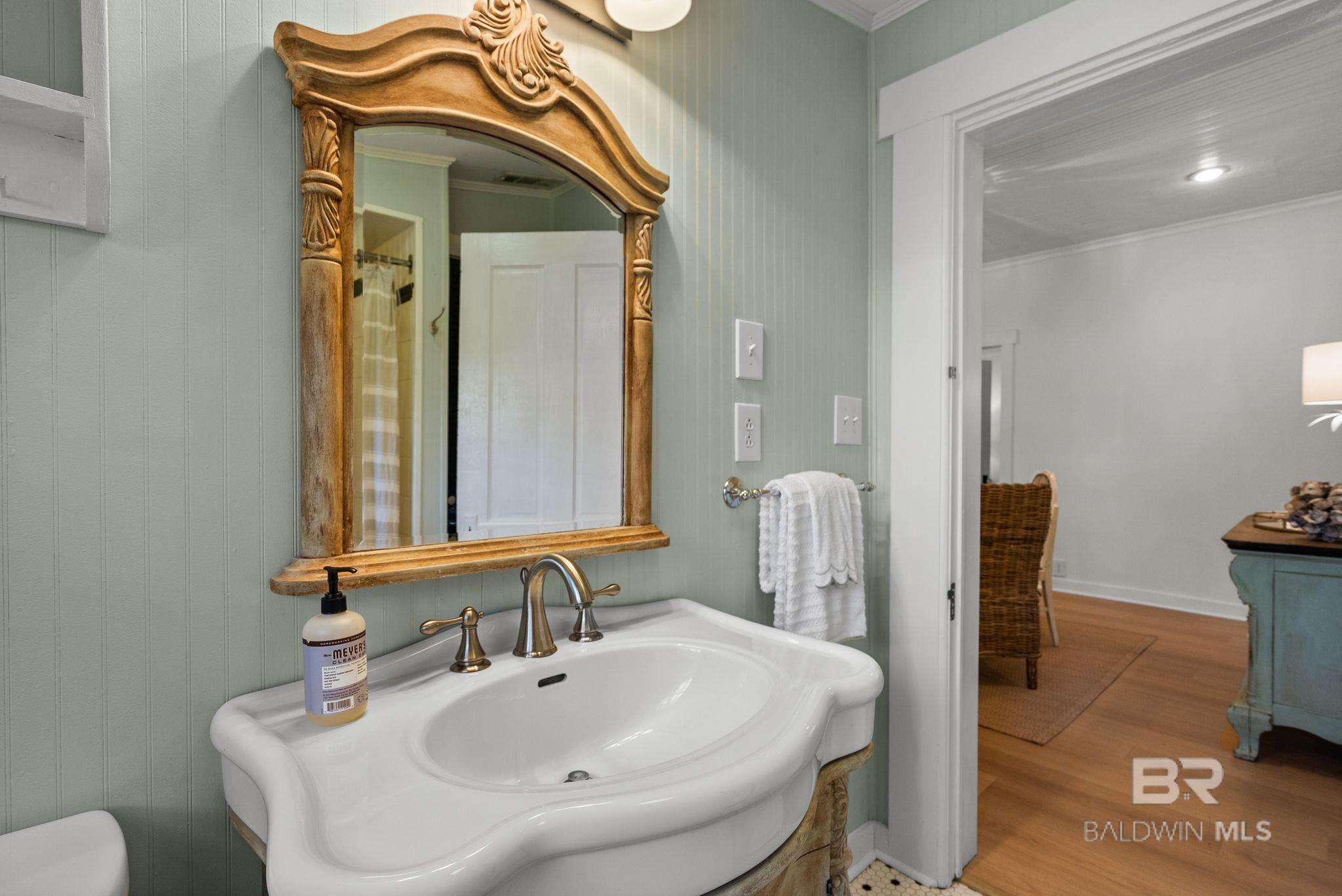 https://zimg.paragon.ice.com/ParagonImages/Property/PG/BCAR/396009/13/0/0/62430e8d83e57035fe553478964db5a7/7/392c234cec7cbdde81e8a8dd0016be0a/396009-6ba40ac7-391f-4214-9de8-f851d5fe6746.JPG