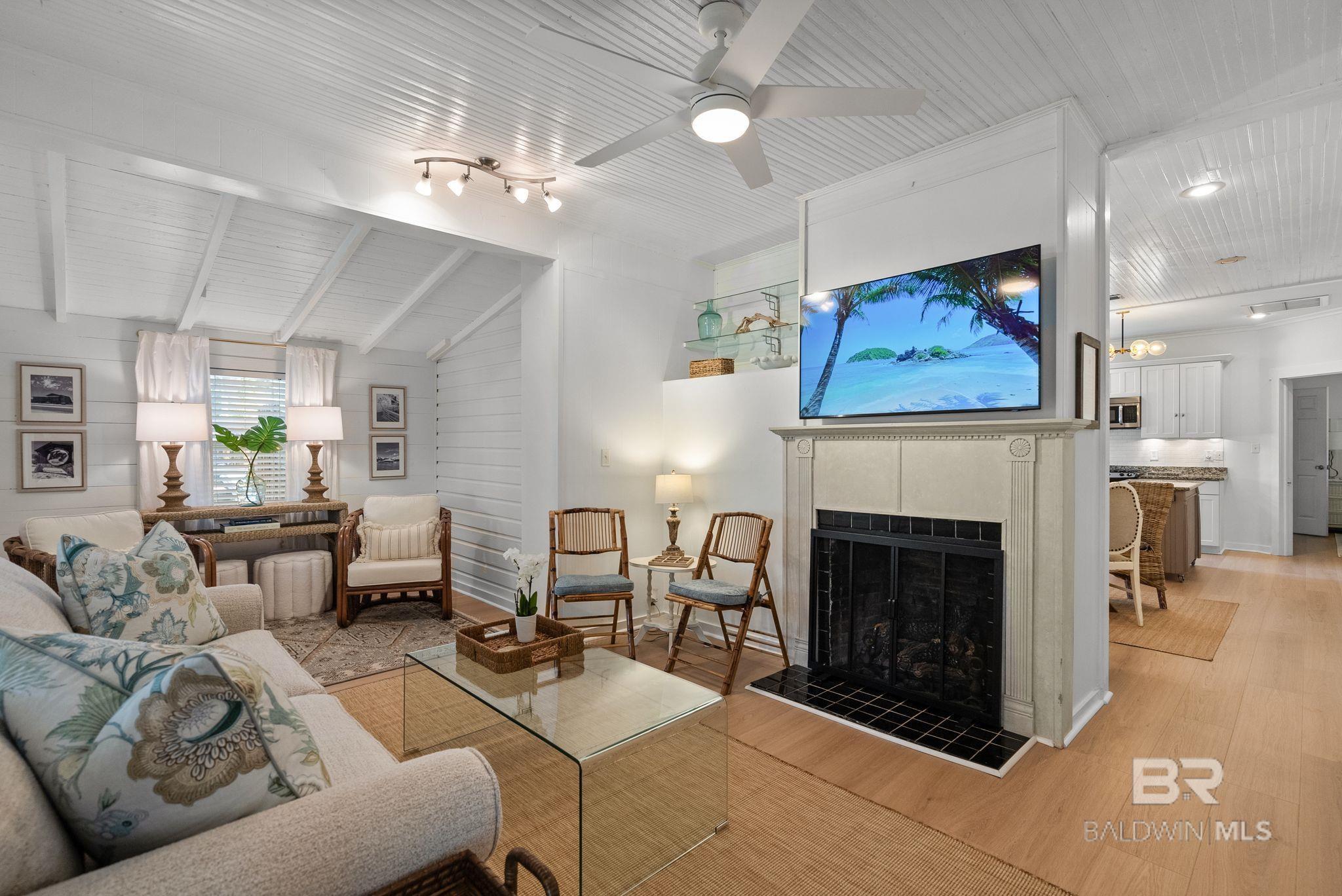https://zimg.paragon.ice.com/ParagonImages/Property/PG/BCAR/396009/24/0/0/7f4aa22c094750849816617883783c77/7/392c234cec7cbdde81e8a8dd0016be0a/396009-a620f44b-c75b-434e-80be-639514abef06.JPG