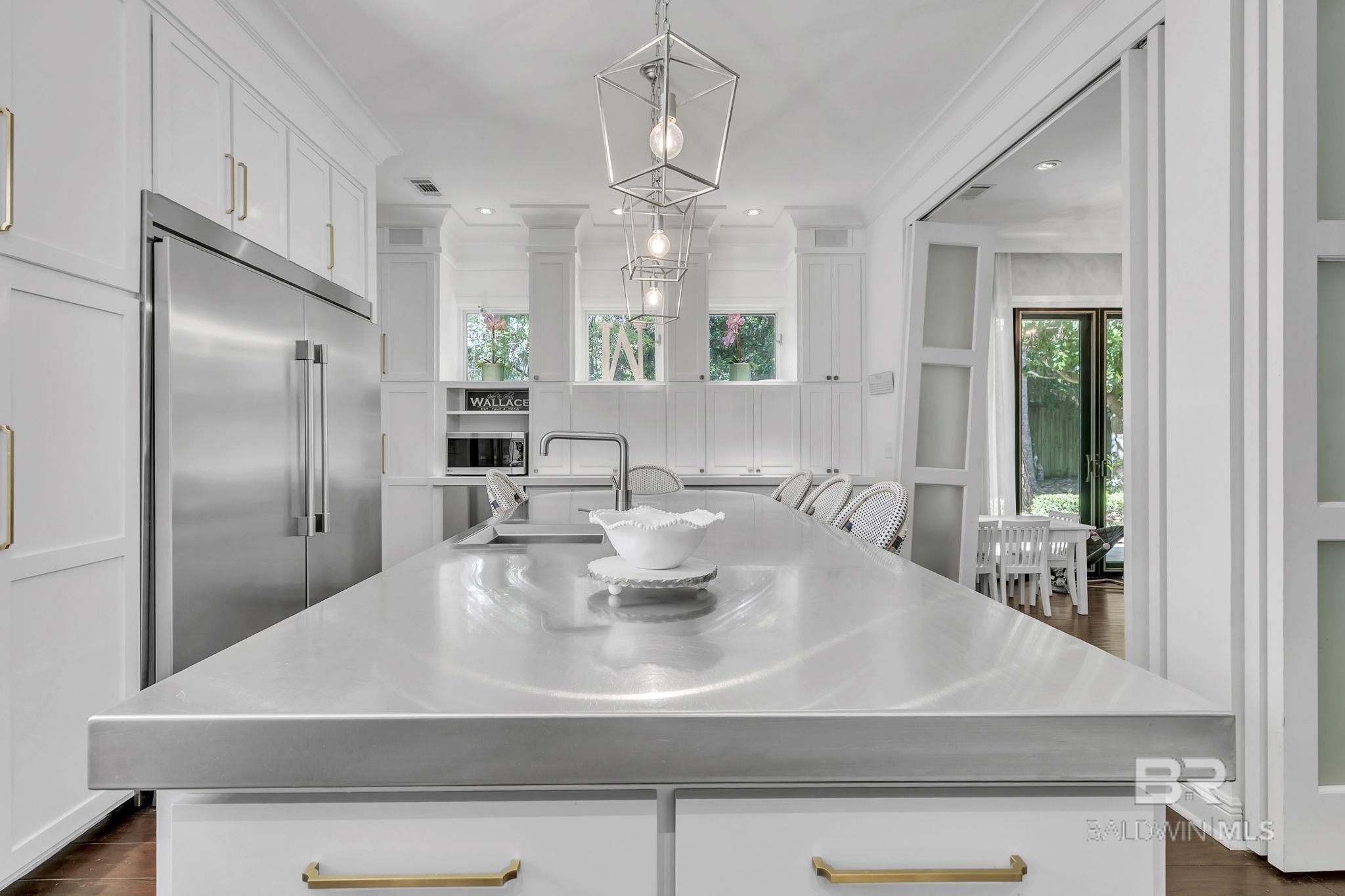 https://zimg.paragon.ice.com/ParagonImages/Property/PG/BCAR/396012/11/0/0/c57e89b5f1eb2d39a62129b07fe4b622/7/552037c4f52f163413db199755eb3450/396012-175A3B0A-4B73-4922-84DB-1081140E5196.JPG