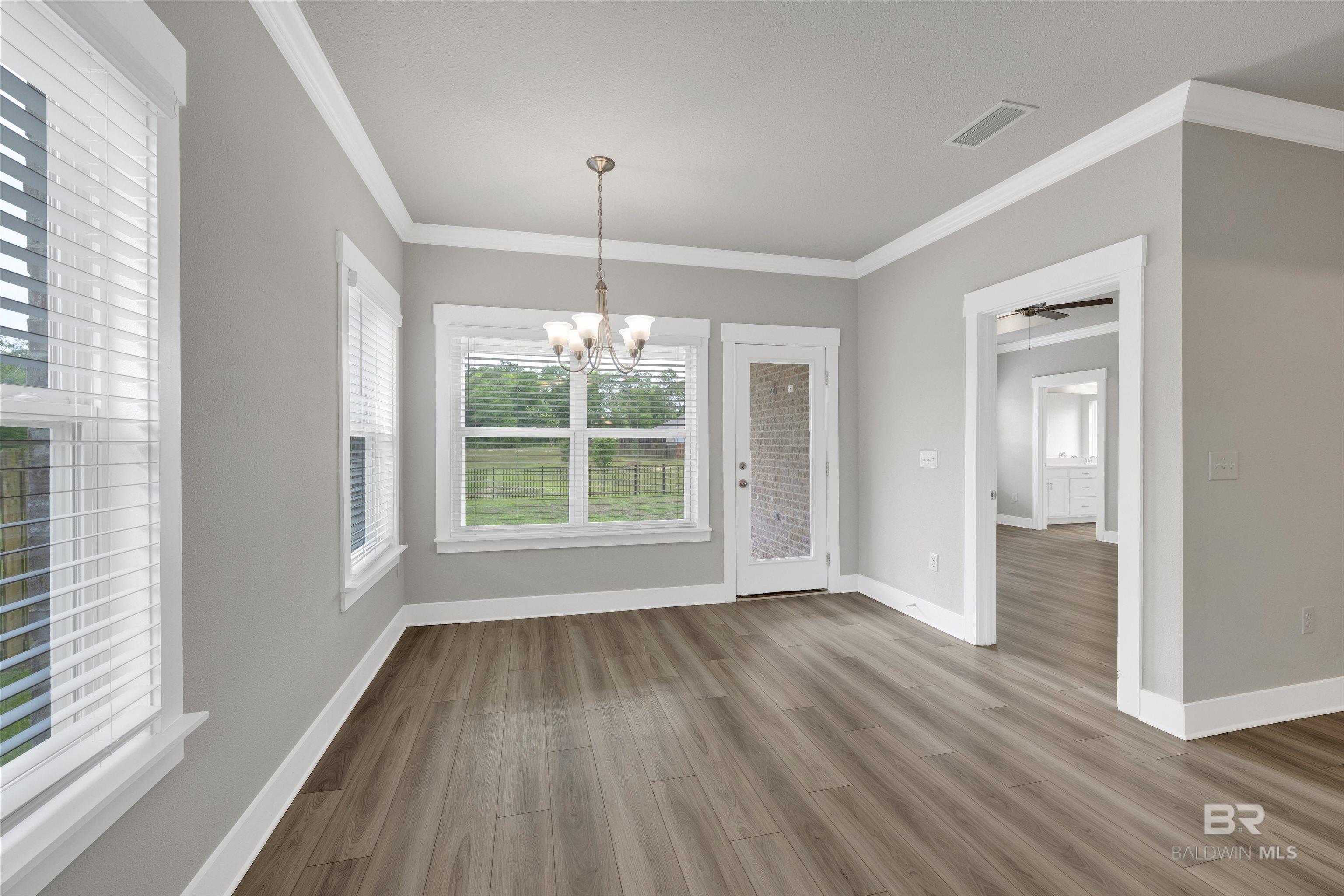 https://zimg.paragon.ice.com/ParagonImages/Property/PG/BCAR/396013/11/0/0/0bd96a06152a89981b835c614d2839ef/7/a0b5293703257ccef5c09dda97027425/396013-40acfab8-1738-4e33-9bd4-c348f75beb15.JPG