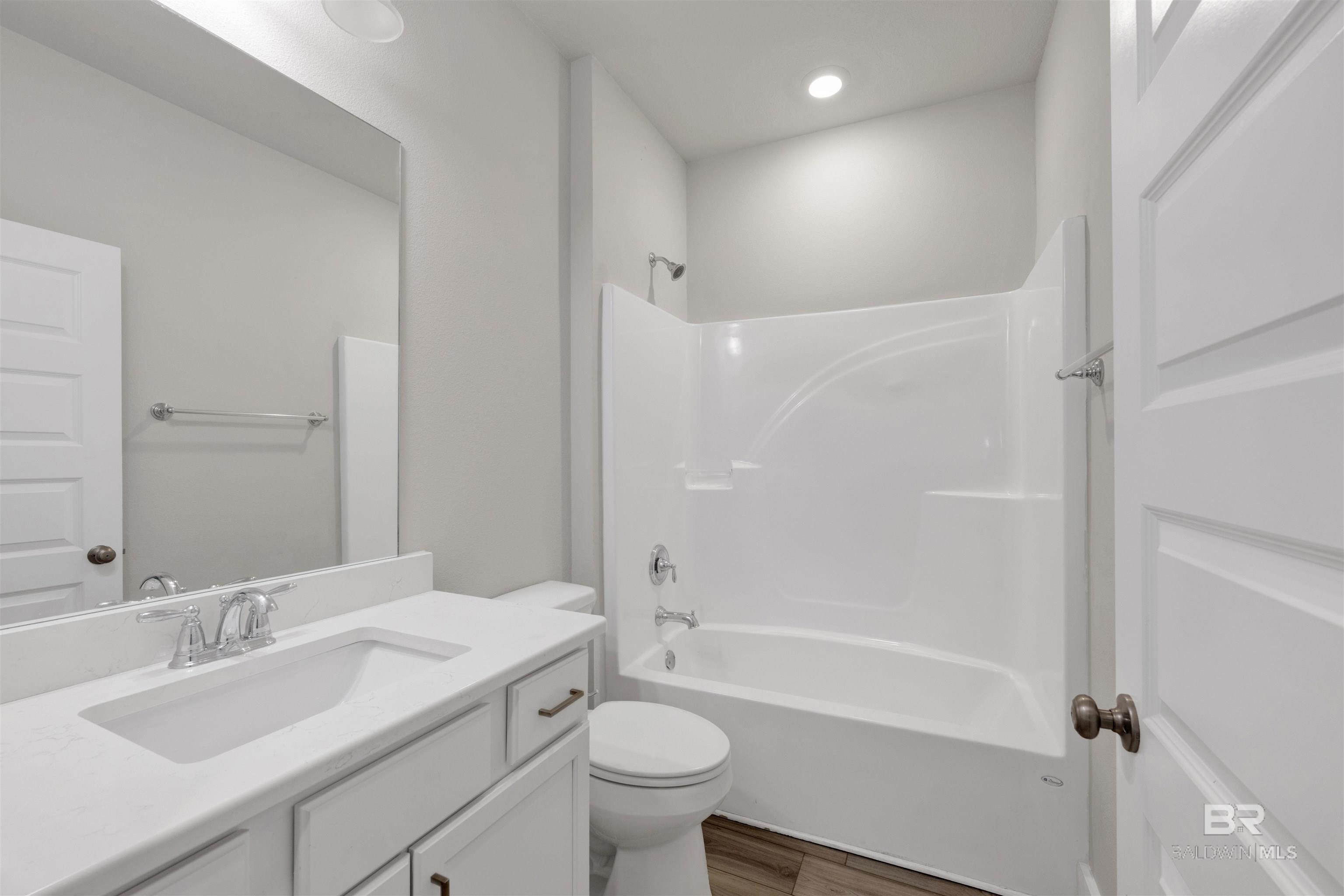 https://zimg.paragon.ice.com/ParagonImages/Property/PG/BCAR/396013/23/0/0/54c46a63d2a75ea5aeee9d643da6c65f/7/a0b5293703257ccef5c09dda97027425/396013-f249ff78-f0b3-48d9-aca9-13545dc5988b.JPG