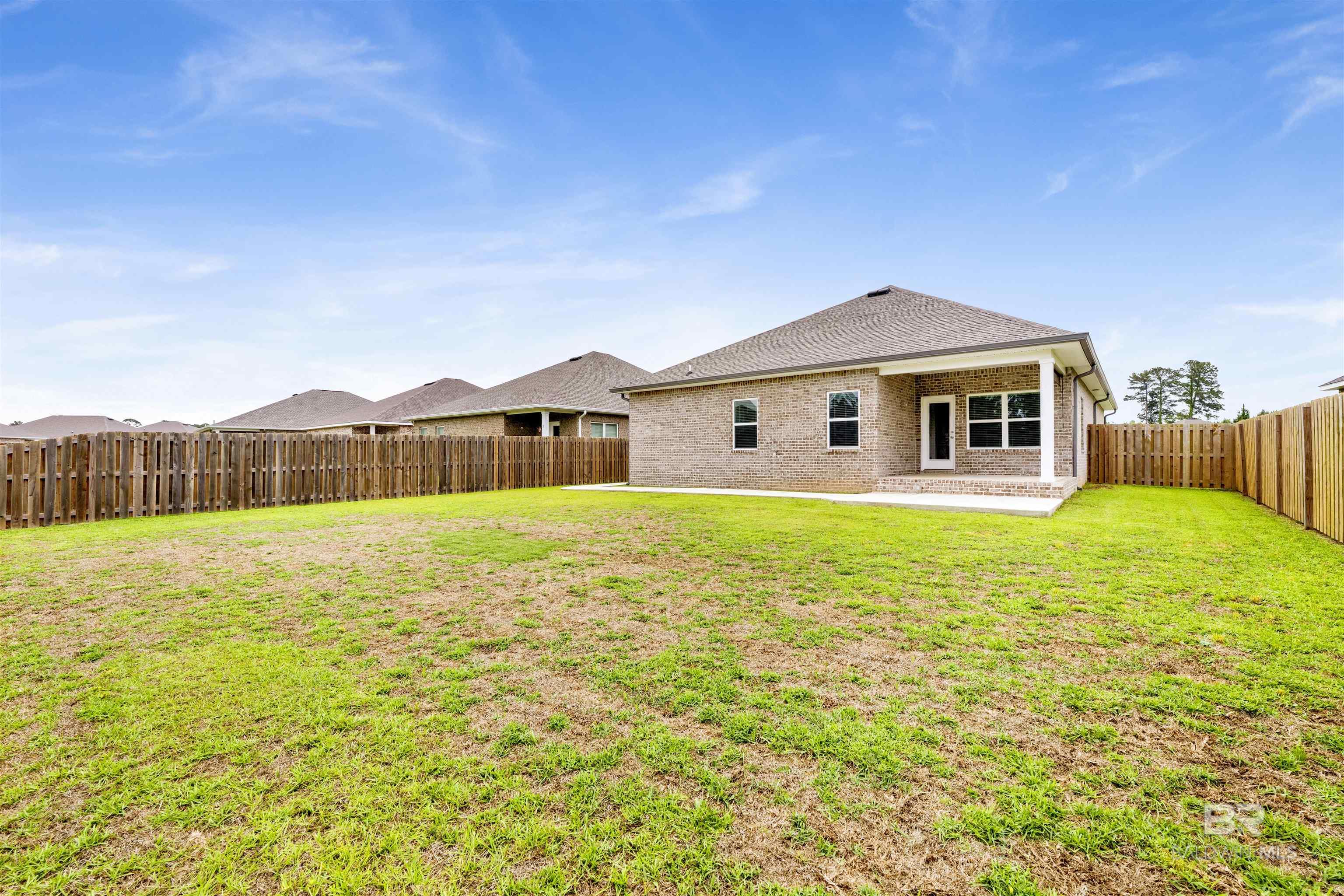 https://zimg.paragon.ice.com/ParagonImages/Property/PG/BCAR/396013/6/0/0/8062b65ad08fe485f034d4aa946ac683/7/a0b5293703257ccef5c09dda97027425/396013-350c5057-03c3-43e7-b766-e045c33e0493.JPG