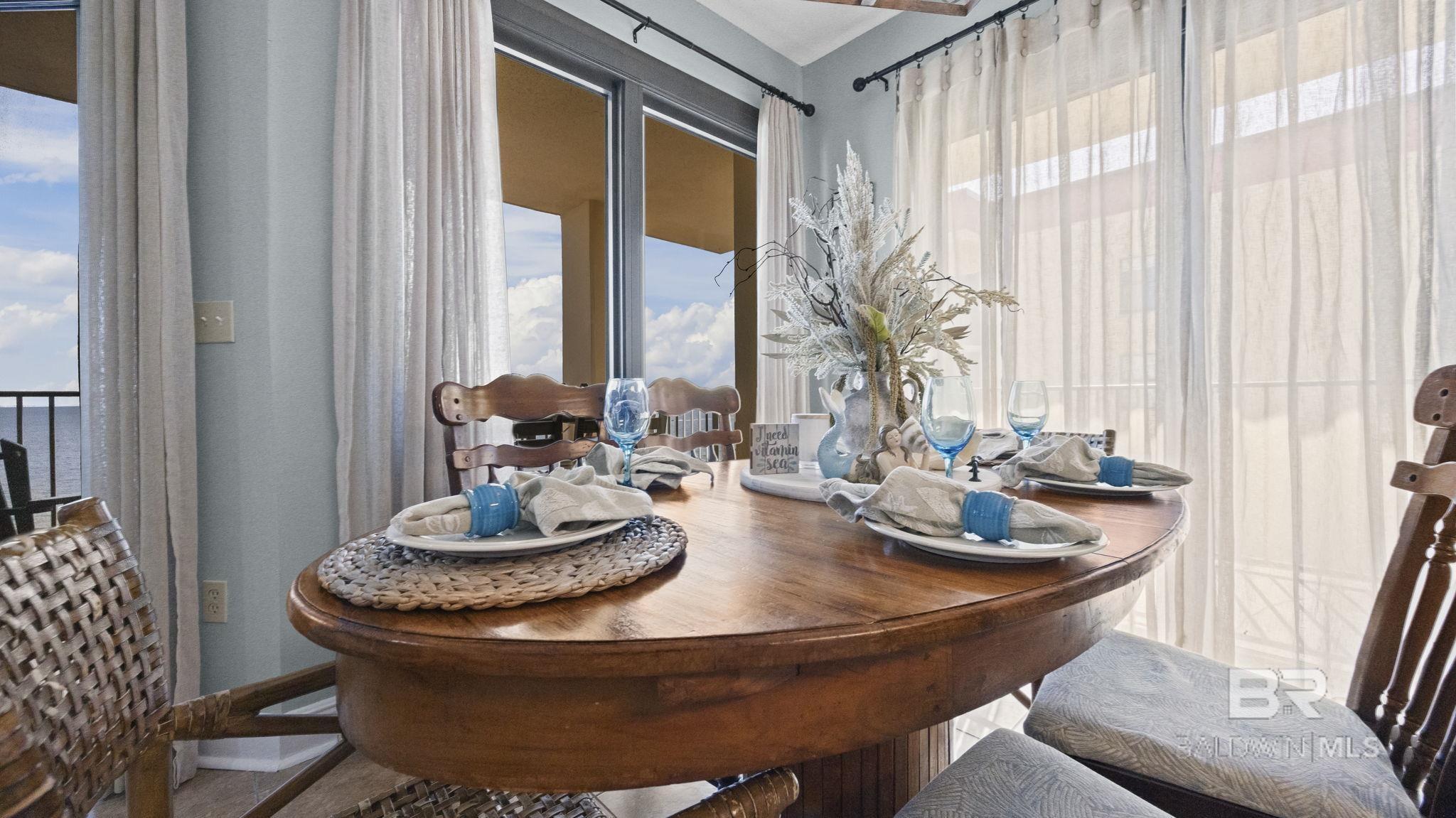https://zimg.paragon.ice.com/ParagonImages/Property/PG/BCAR/396034/4/0/0/54c6b3d16d33534b53b198bdd0c11e00/7/72909198871b31b52ba77e6c495ab456/396034-325095A1-36B5-470A-9307-9420A77C3112.JPG