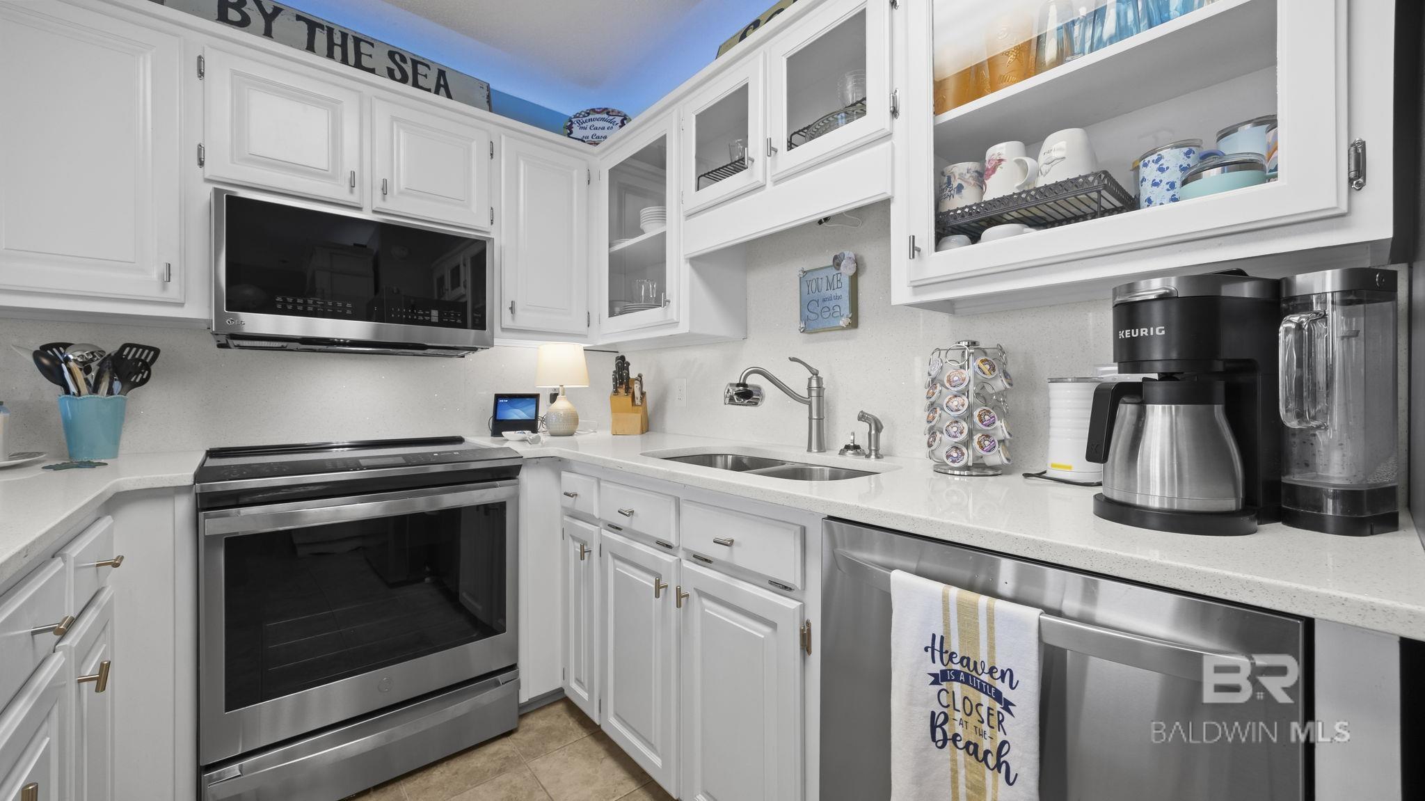https://zimg.paragon.ice.com/ParagonImages/Property/PG/BCAR/396034/6/0/0/55a1764884c01510e870fdad13b5f57c/7/72909198871b31b52ba77e6c495ab456/396034-259396CA-CBF7-47E8-B978-1A17CC021A61.JPG
