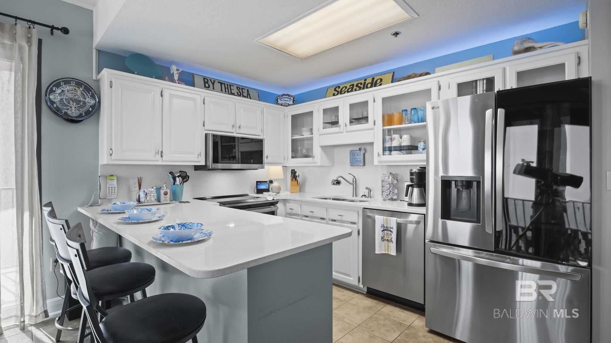 https://zimg.paragon.ice.com/ParagonImages/Property/PG/BCAR/396034/8/0/0/85d2d286cc13cbf9b5977a3cb6a835ed/7/72909198871b31b52ba77e6c495ab456/396034-3D82B14C-9BCC-4F49-A48E-984408433FA5.JPG